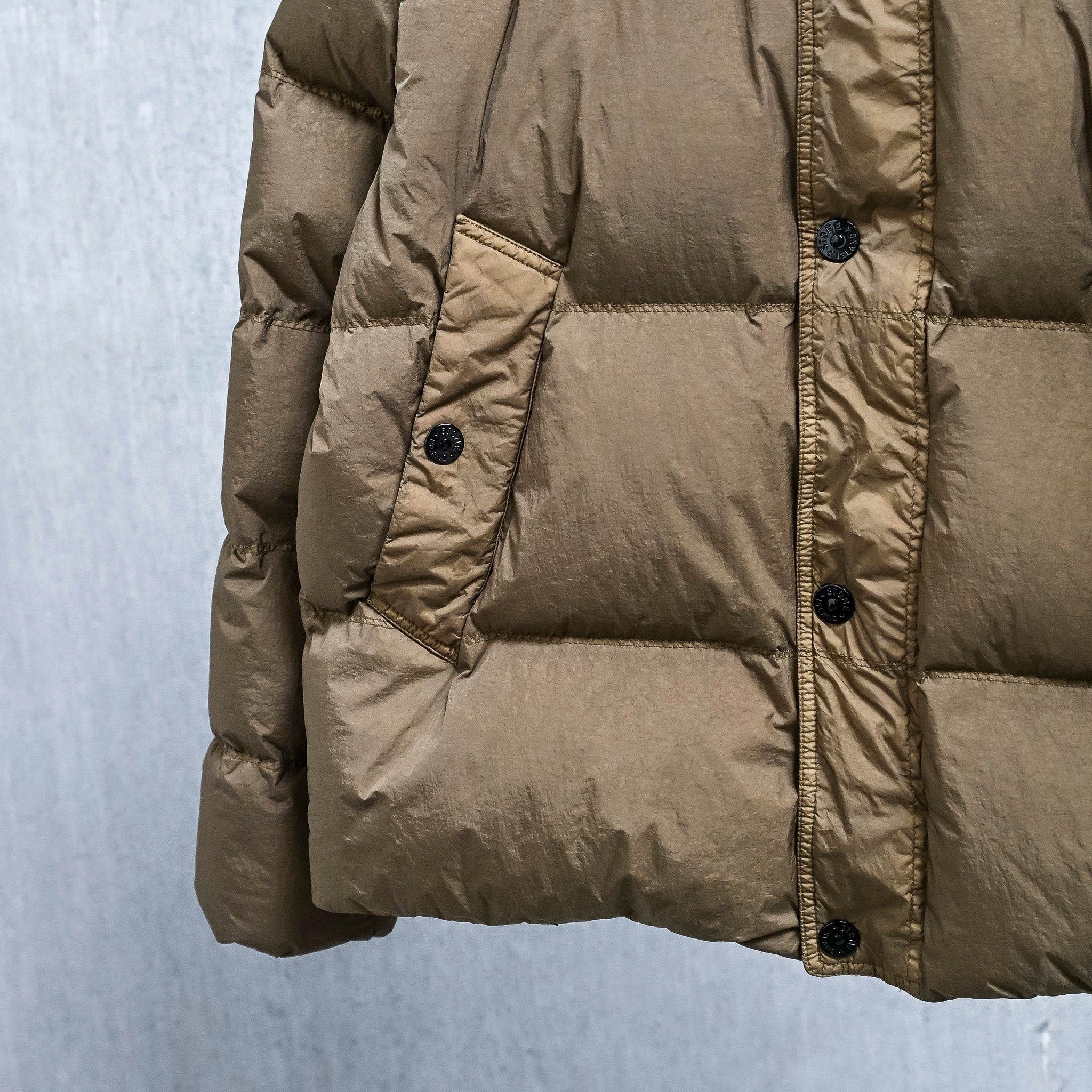 Stone Island Crinkle Reps NY Down Jacket Military Green