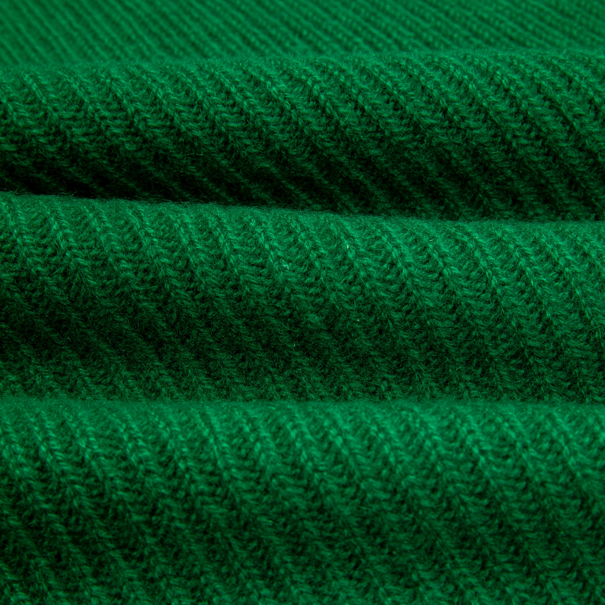 The Elder Statesman 100% cashmere medium ribbed crew Kelly Green