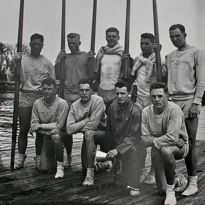 The Real McCoy&#39;s Heavyweight Crew Neck Navy