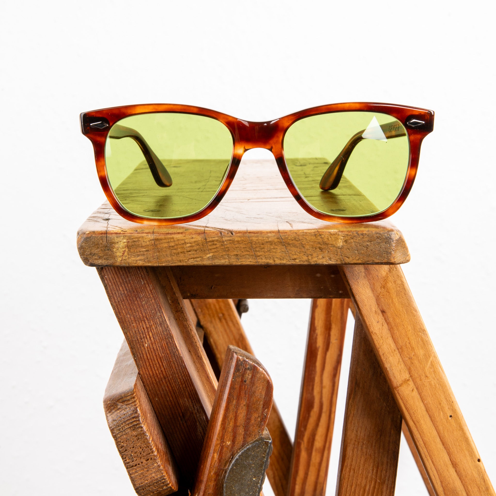 The Real McCoy&#39;s Geyser / Brown Frame Sunglasses Green