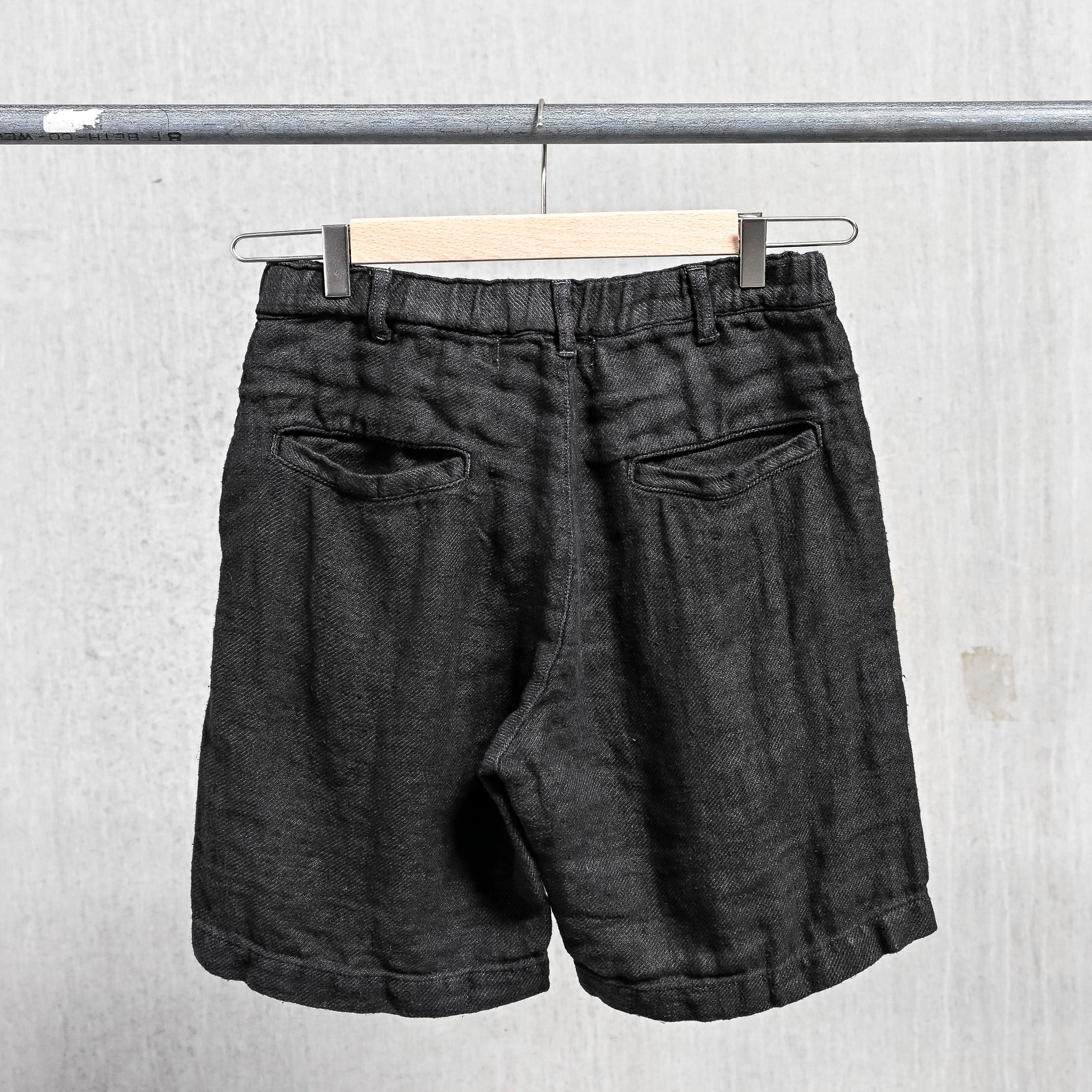 Remi Relief Linen Twill Easy Shorts Black