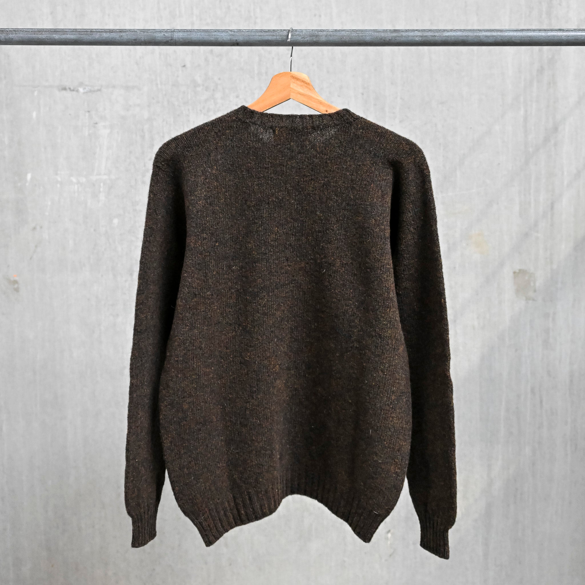 Laurence J. Smith Super Soft Seamless Crew Neck Pullover Turin