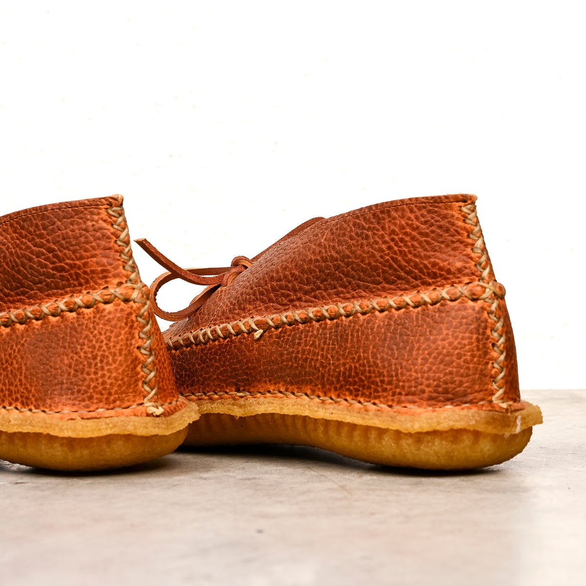 Yuketen All Handsewn Maine Guide Chukka W/ Kiltie on Crepe BK Grizzly