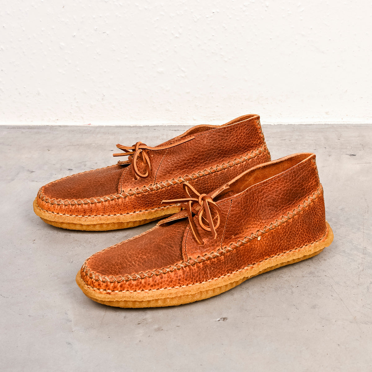 Yuketen All Handsewn Maine Guide Chukka W/ Kiltie on Crepe BK Grizzly
