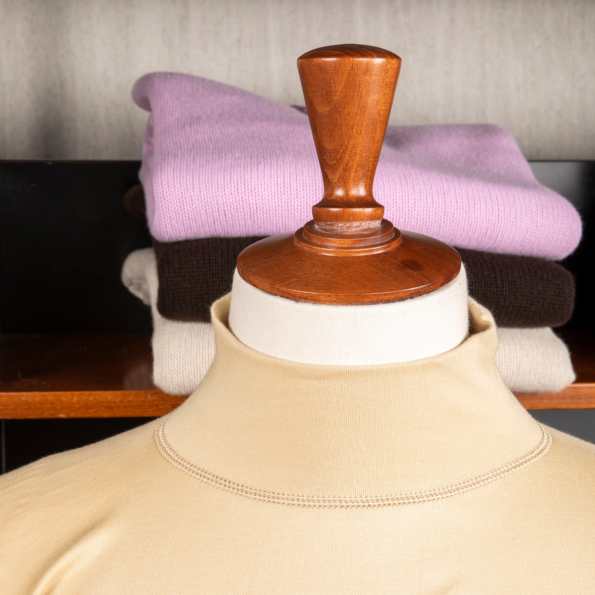 Olde Homesteader Interlock Mil Mock Neck Champagne – Frans Boone Store