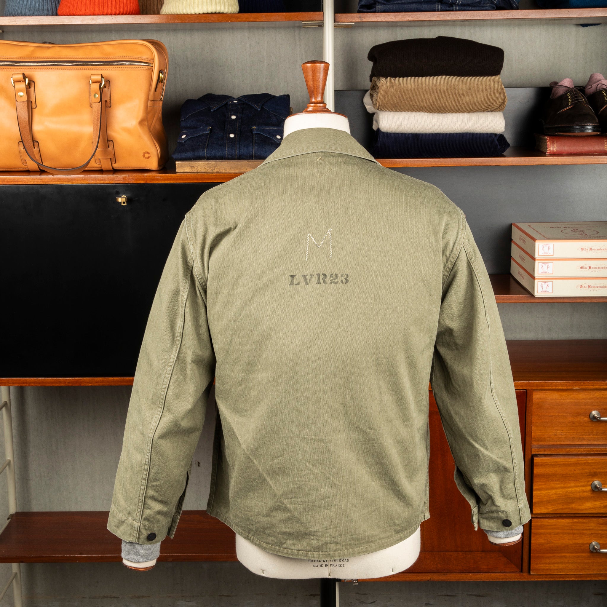 The Corona Utility CSJ005 N-3 Jumper Light OG