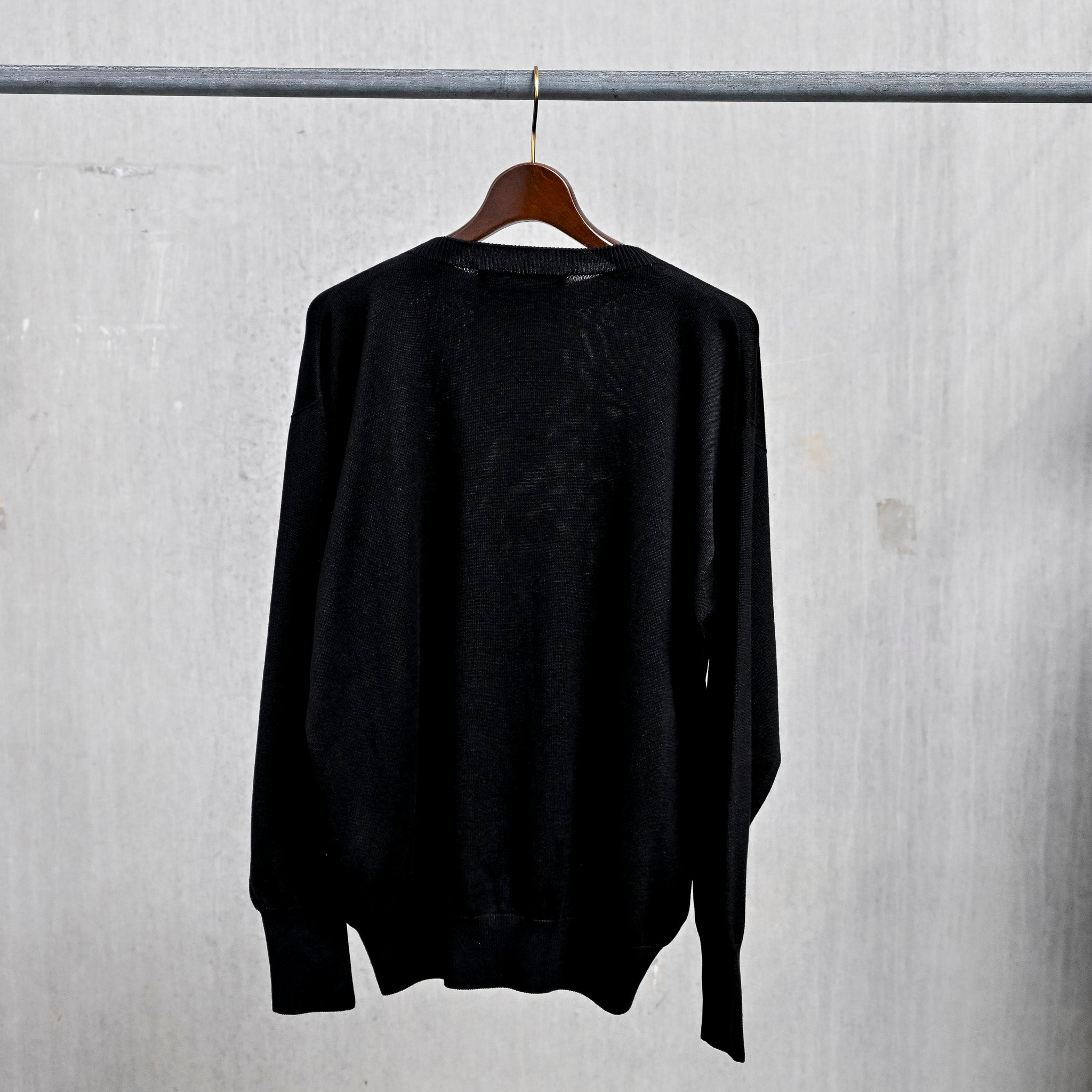 Olde H &amp; Daughter Silk Plain Stitch Crew Neck Sweater Black