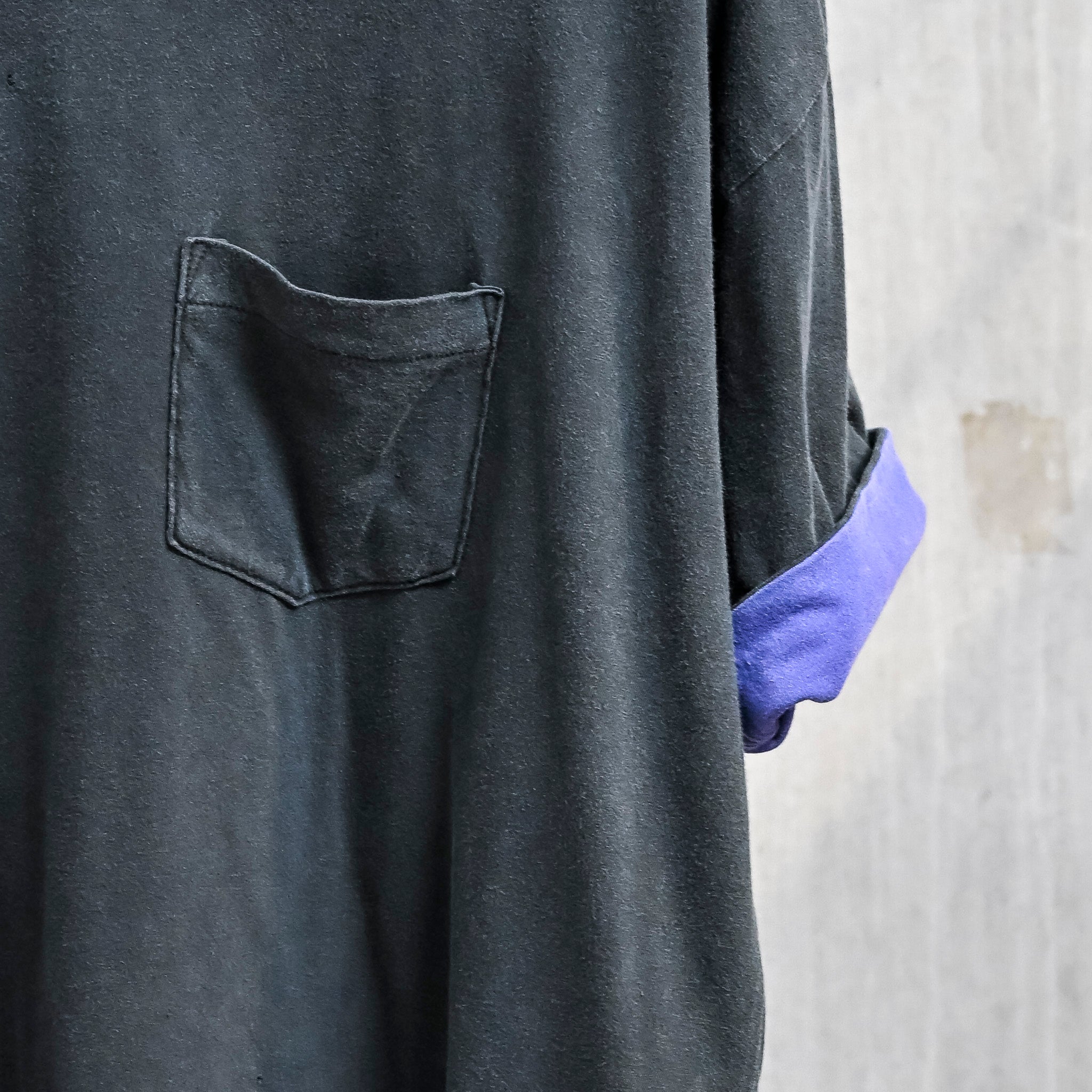 Remi Relief Reversible Pocket T-Shirt Black x Navy – Frans Boone Store