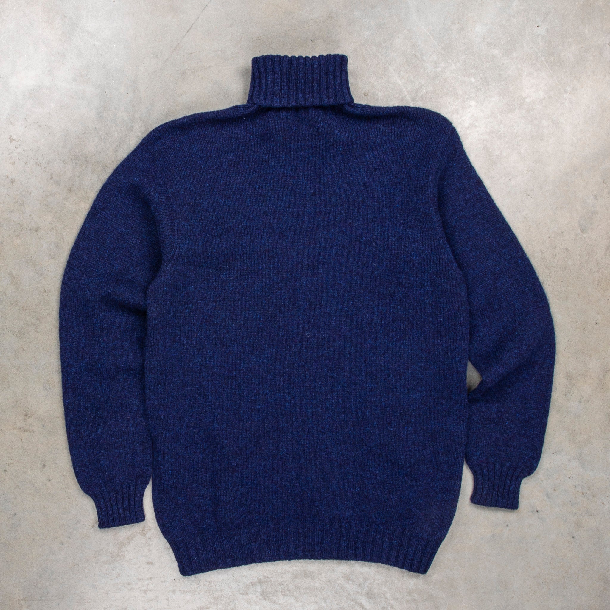 Laurence J. Smith Super Soft Seamless Roll Neck Pullover Starnight Blue