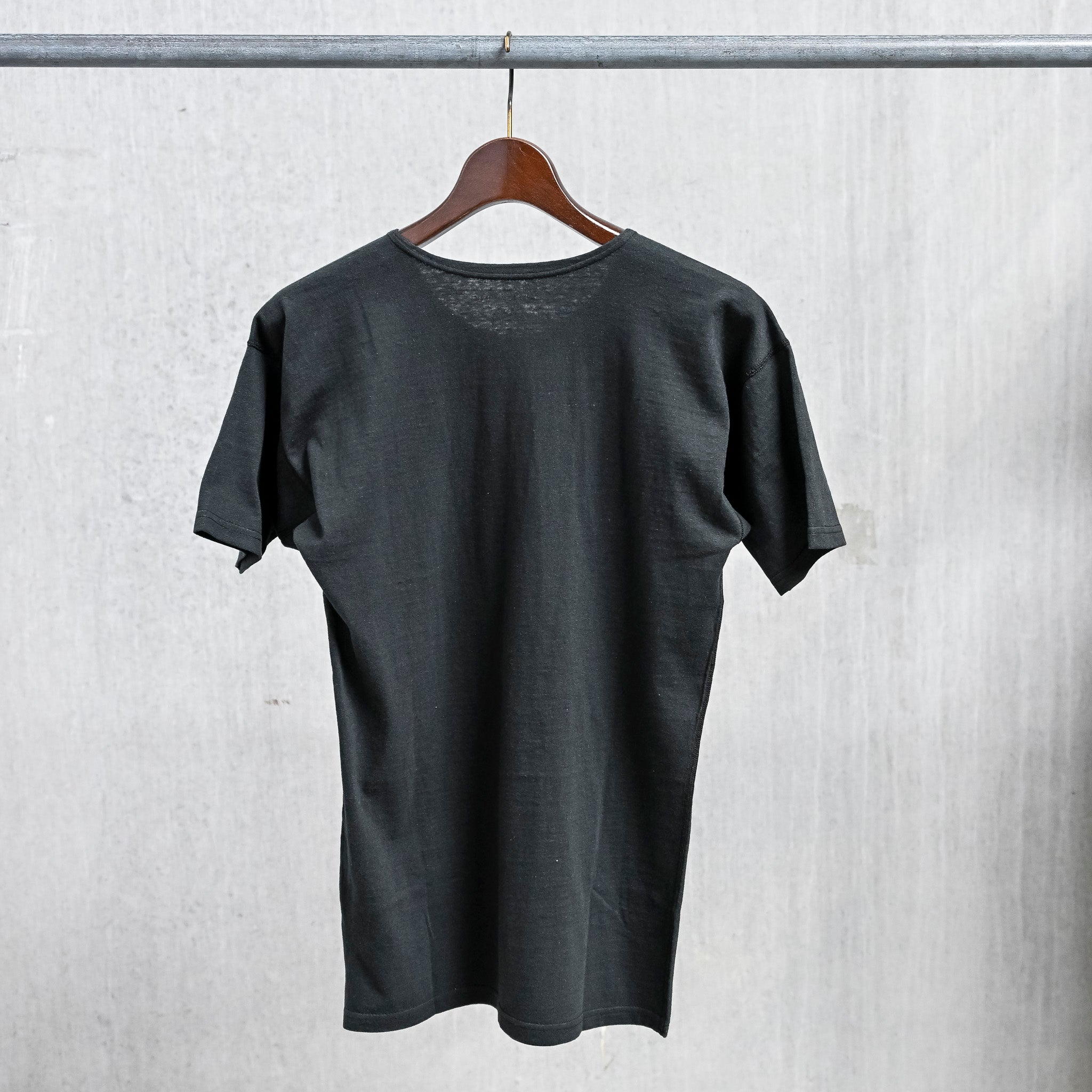 Olde Homesteader Extrafine Rustic Jersey Crew Neck Black