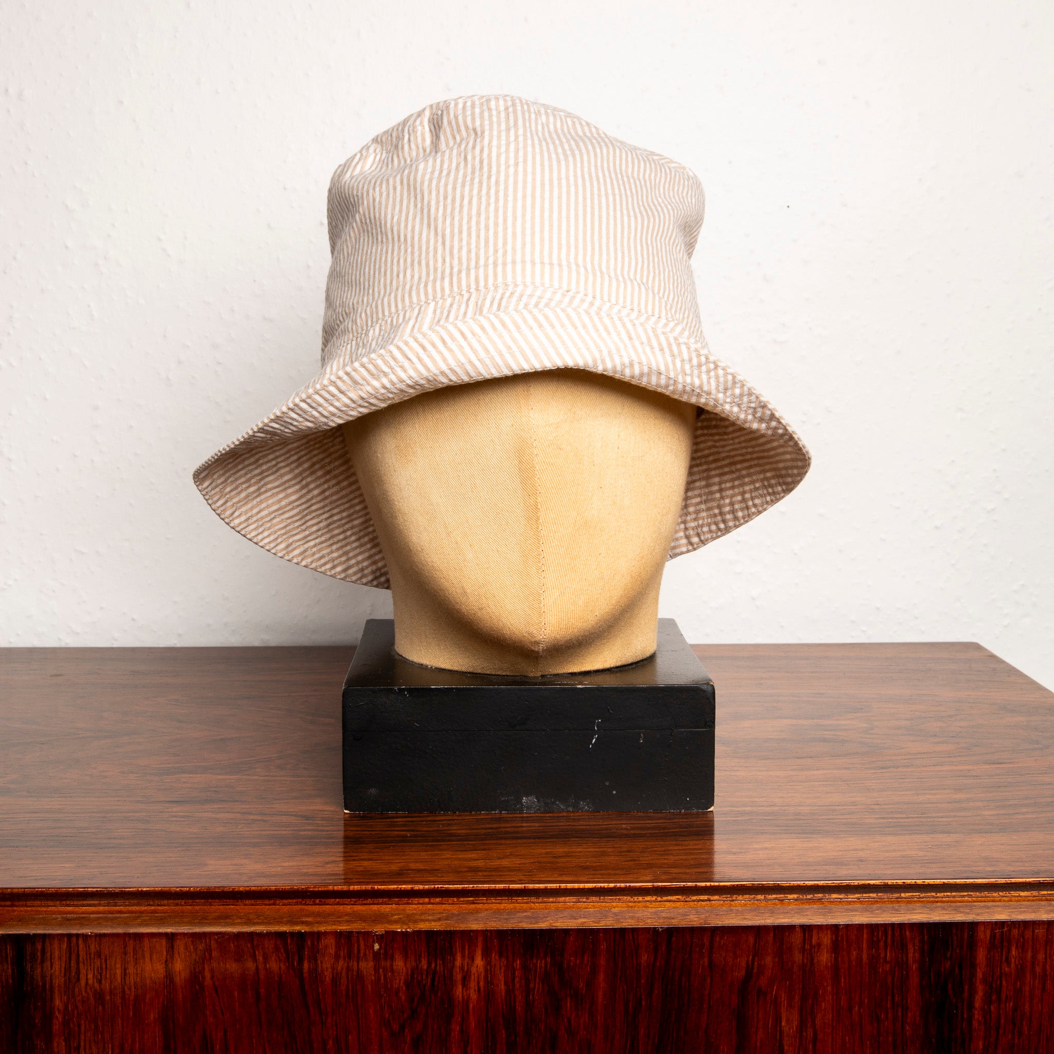 Engineered Garments Bucket Hat Beige Cotton Seersucker
