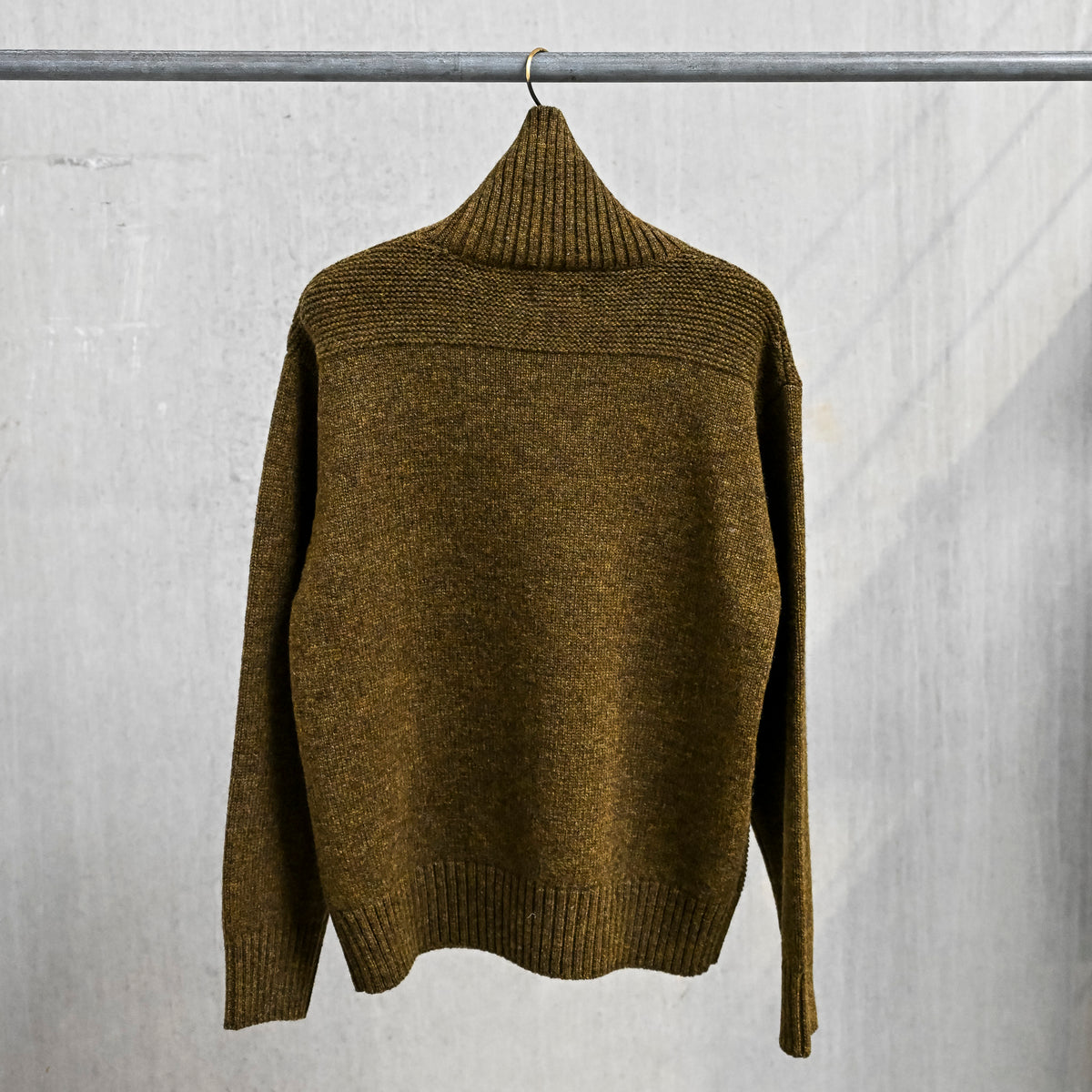 The Corona Utility KN002 Navy Turtle Shetland Wool Khaki Green