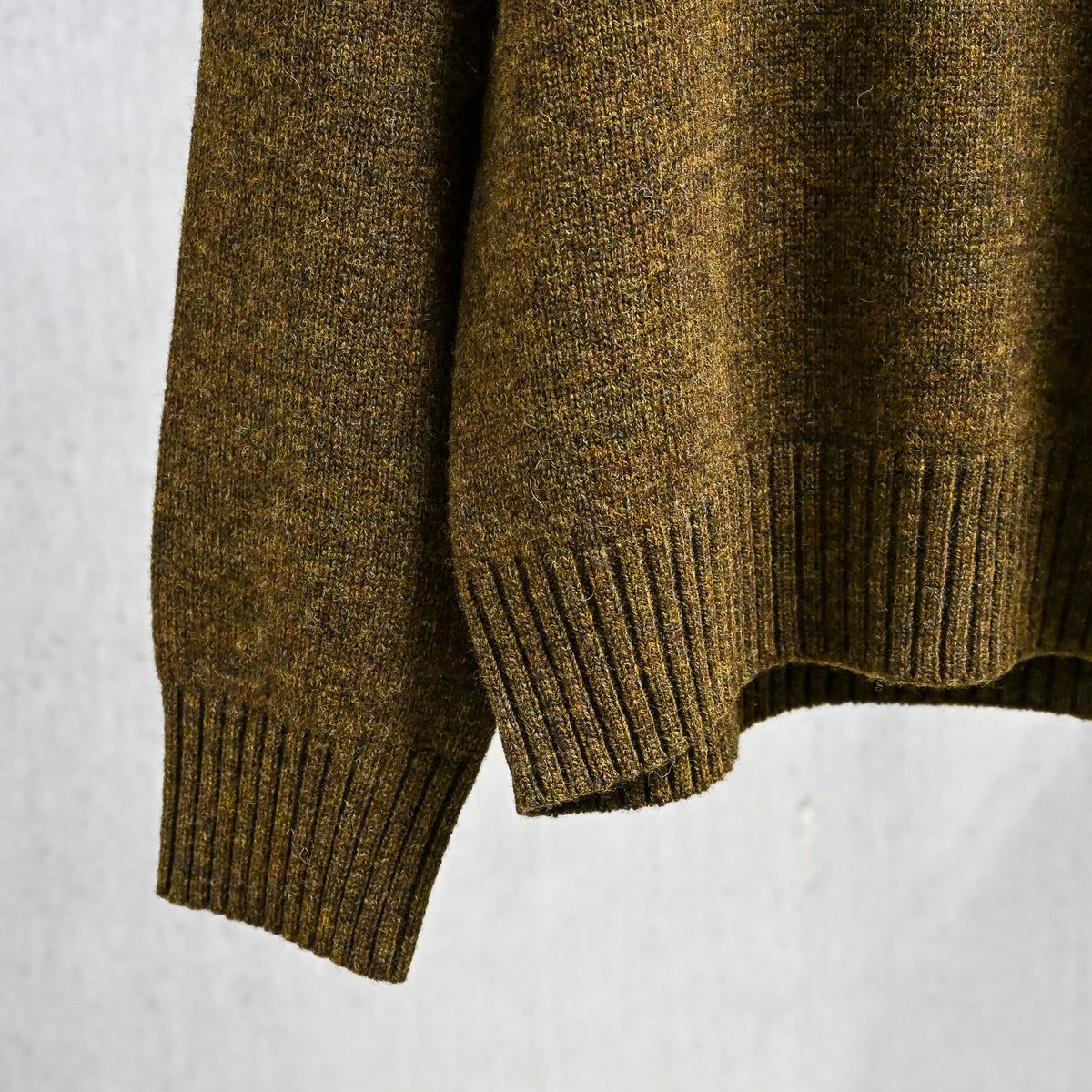 The Corona Utility KN002 Navy Turtle Shetland Wool Khaki Green