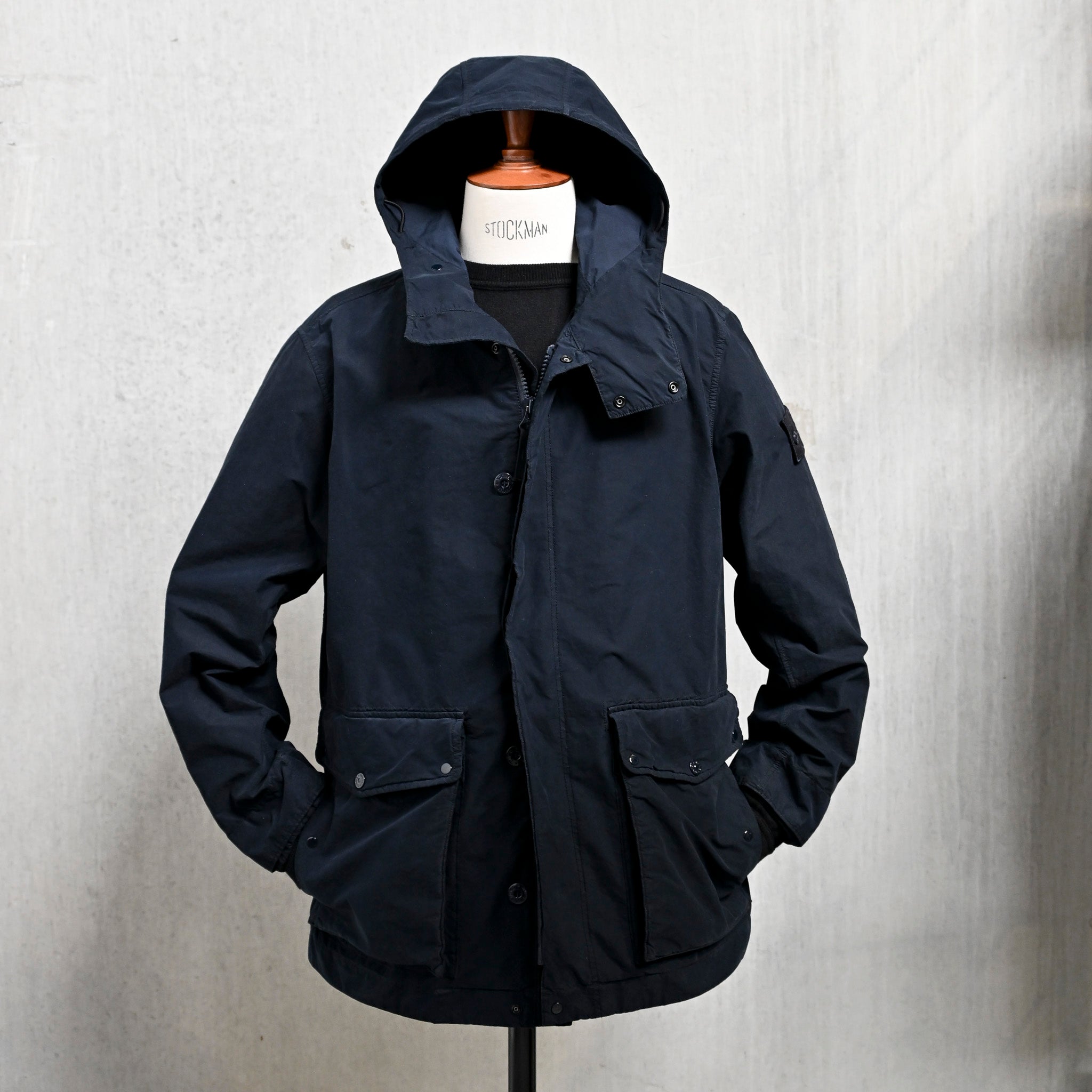 美品STONE  Ghost マウンテンパーカー ナイロンジャケット Stone Island Ghost Short Parka David Light-TC Navy – Frans Boone Store