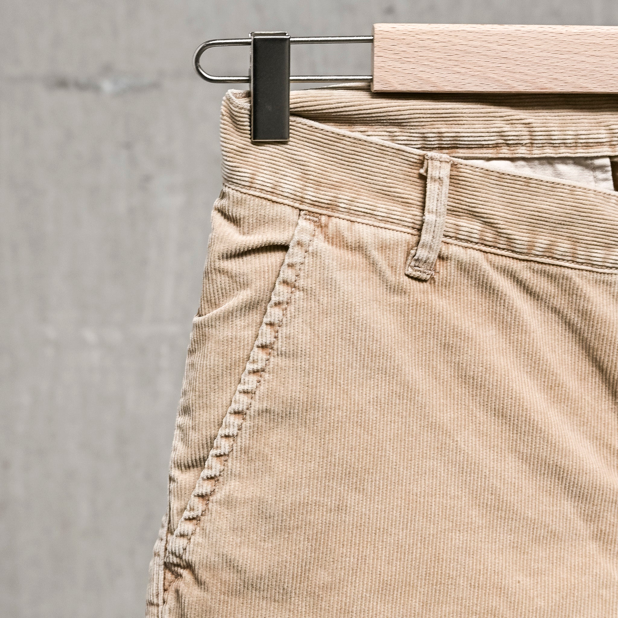 Remi Relief Corduroy Shorts Sulfur Dye Beige – Frans Boone Store