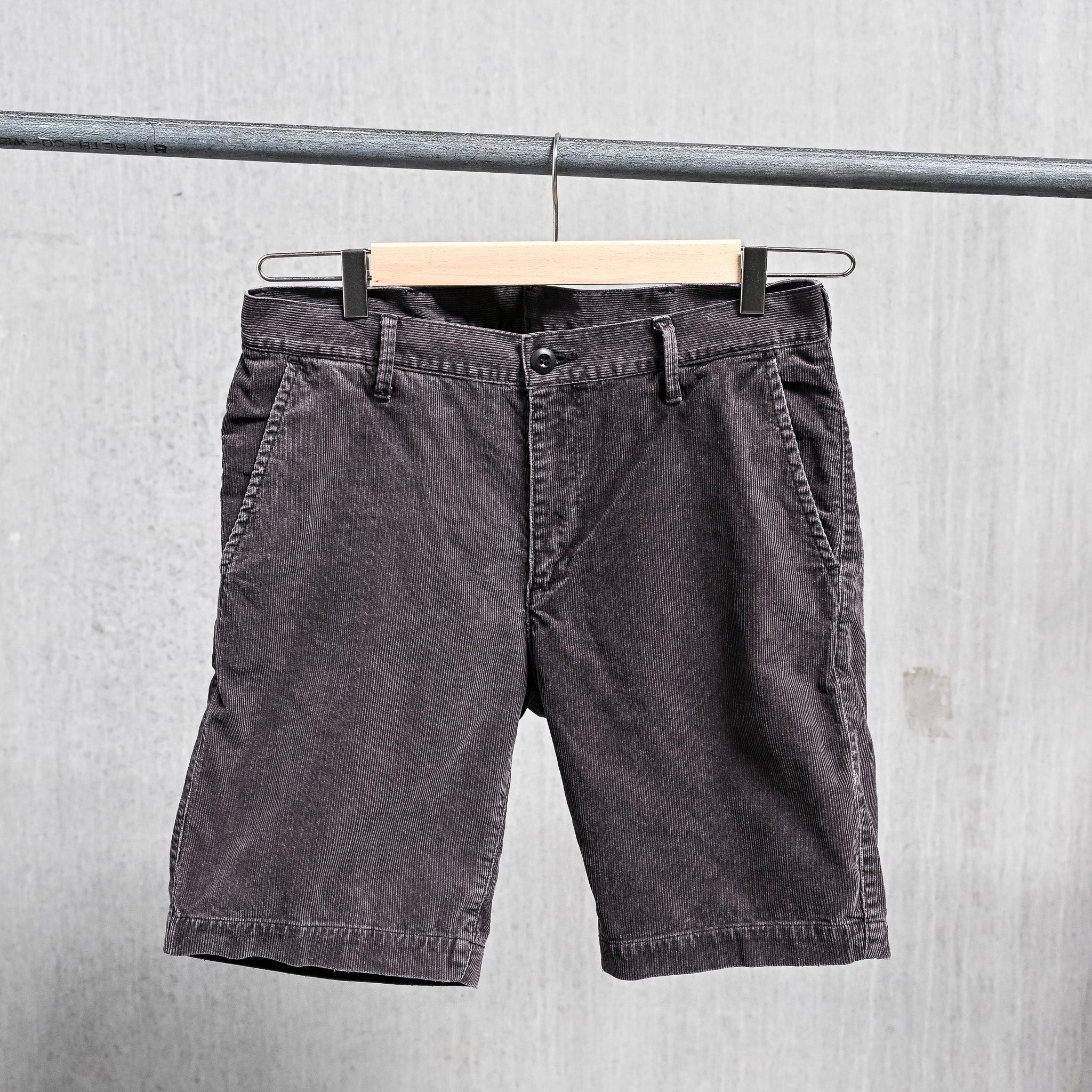 Remi Relief Corduroy Shorts Sulfur Dye Black – Frans Boone Store