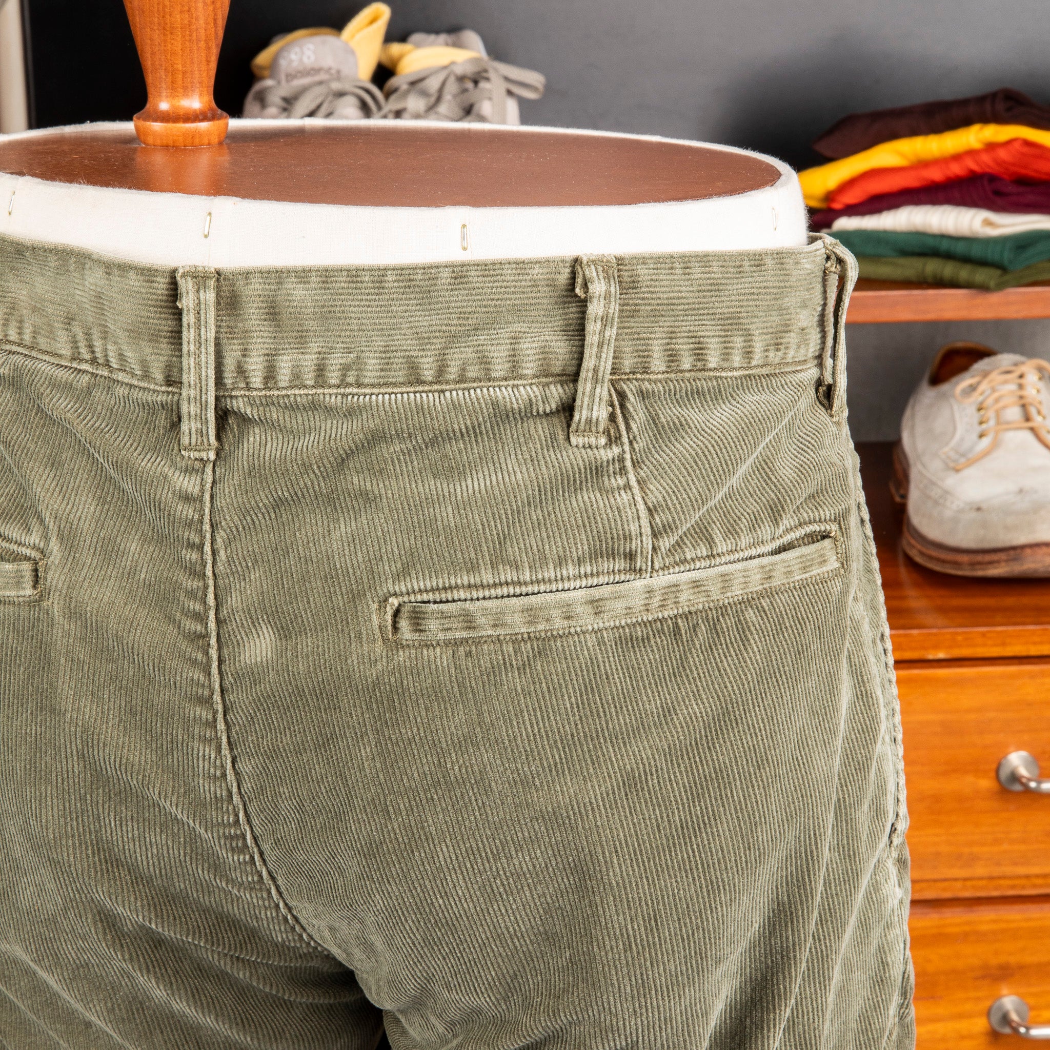 Remi Relief Corduroy Shorts Sulfur Dye Khaki – Frans Boone Store