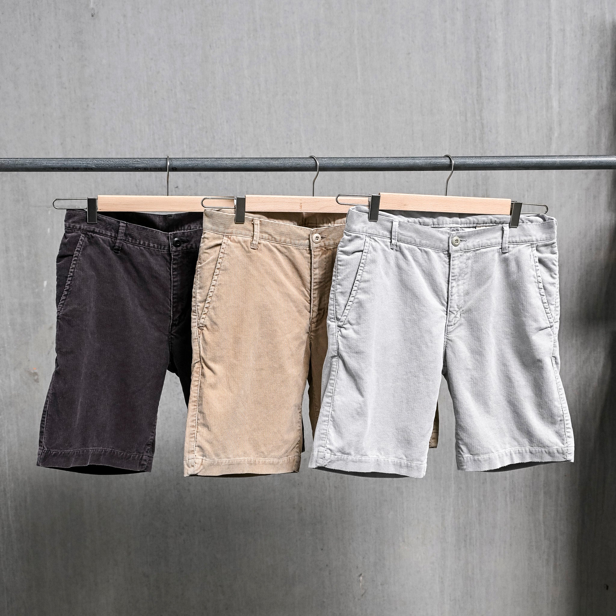 Remi Relief Corduroy Shorts Sulfur Dye Beige – Frans Boone Store