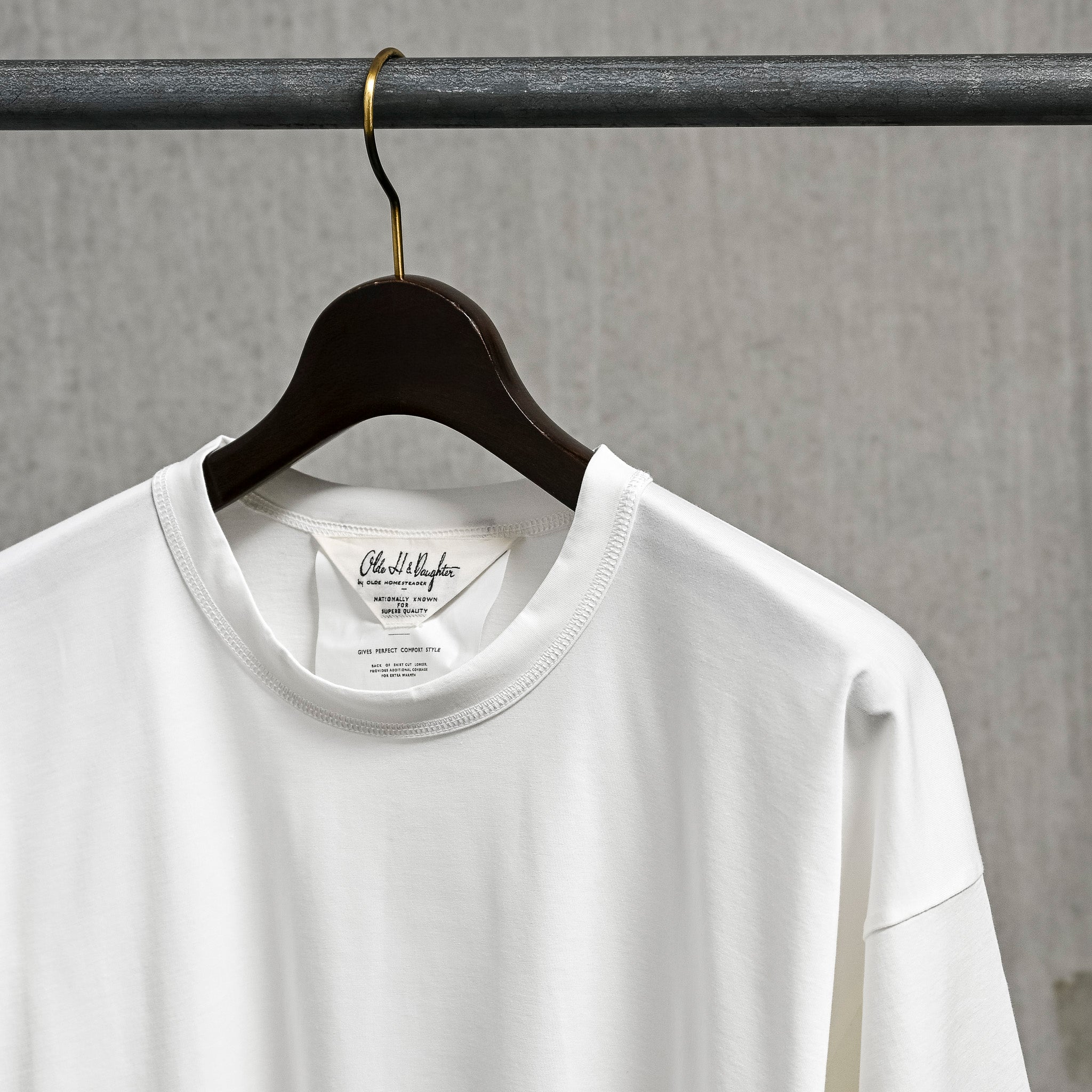 Olde H &amp; Daughter Suvin Cotton Plain Stitch Crew Neck S/S Off-White