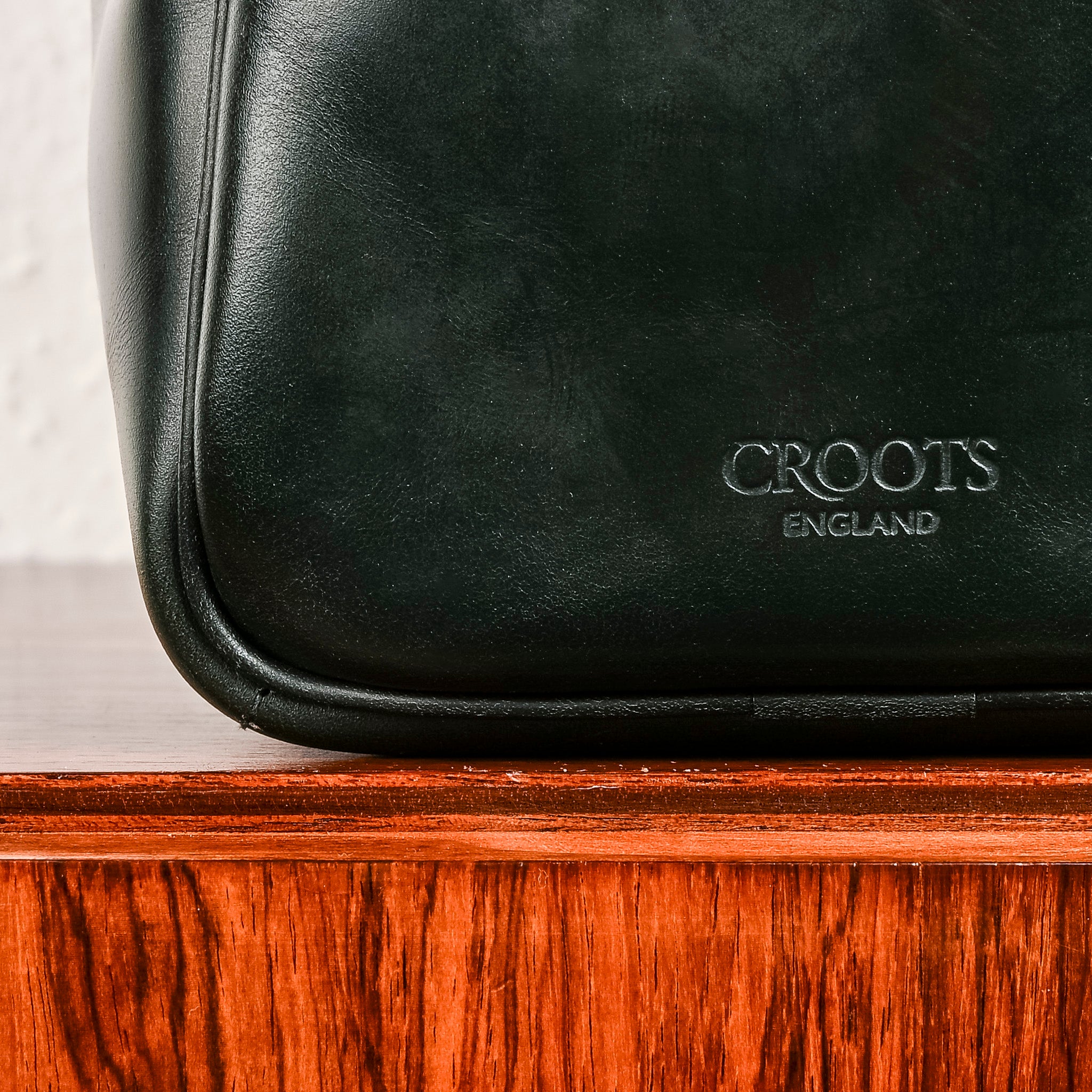 Croots Bridle Leather Traveller Racing Green Bag