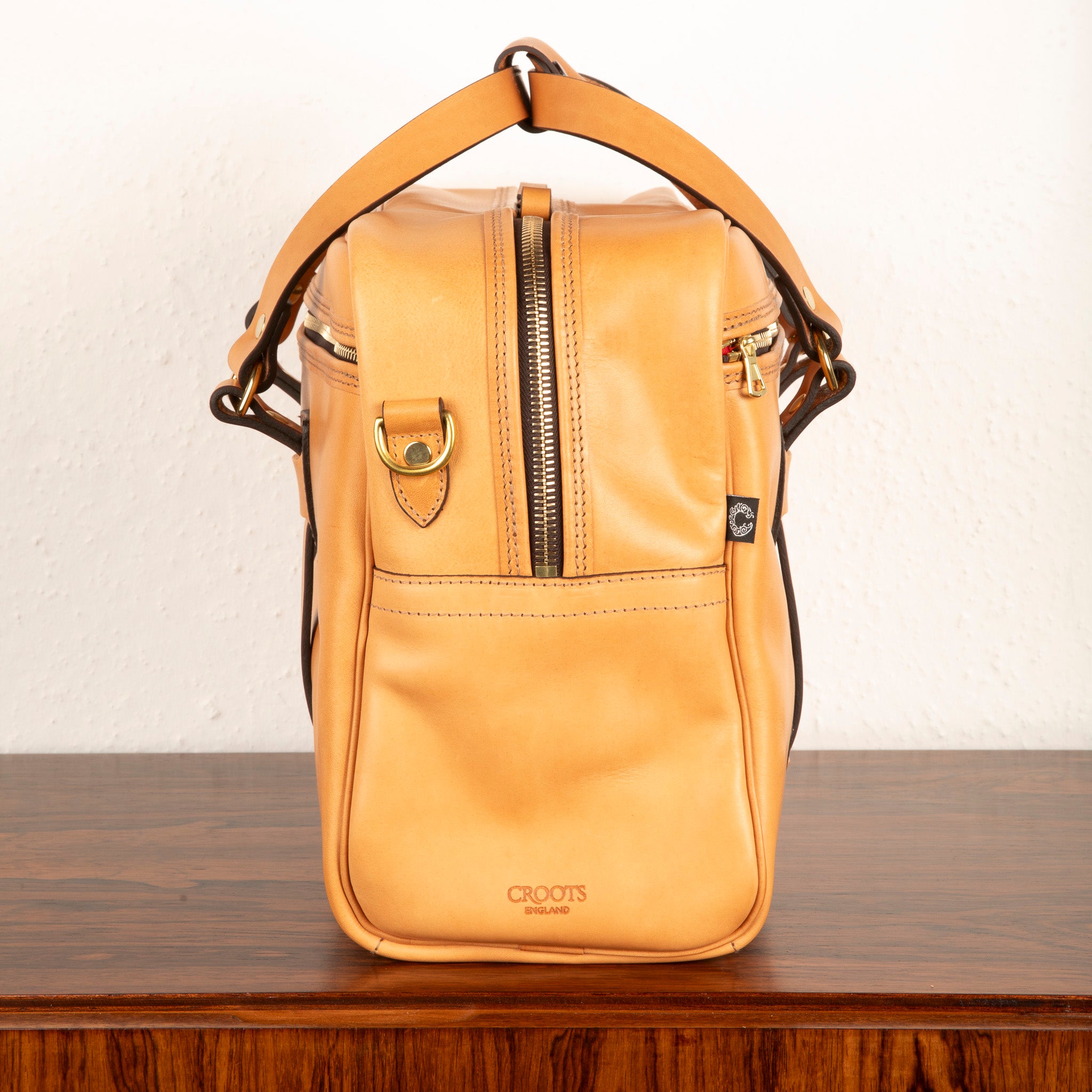 Croots Vegetable Tanned Leather Traveller Bag Natural