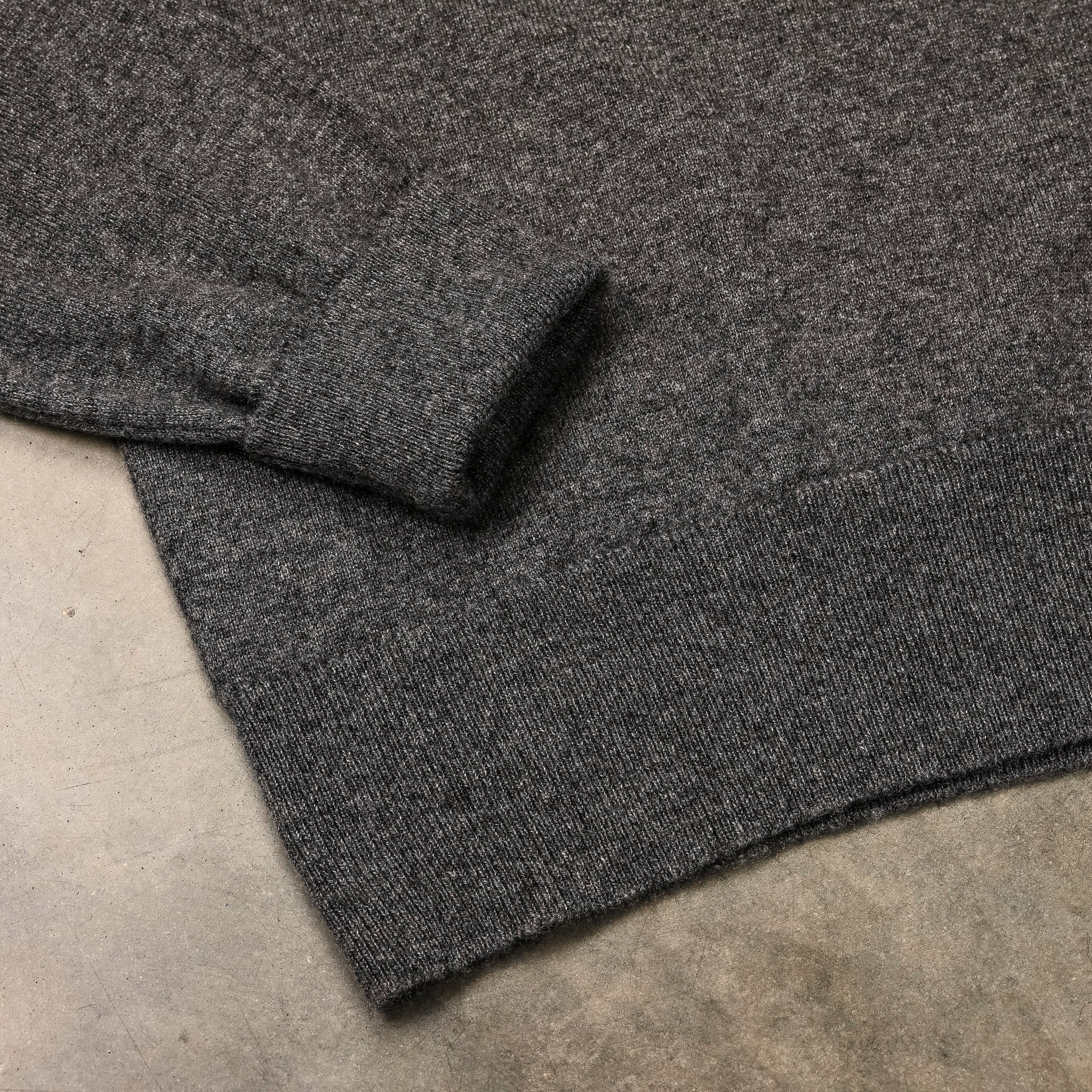 William Lockie Oxton Cashmere V-Neck Lubecca