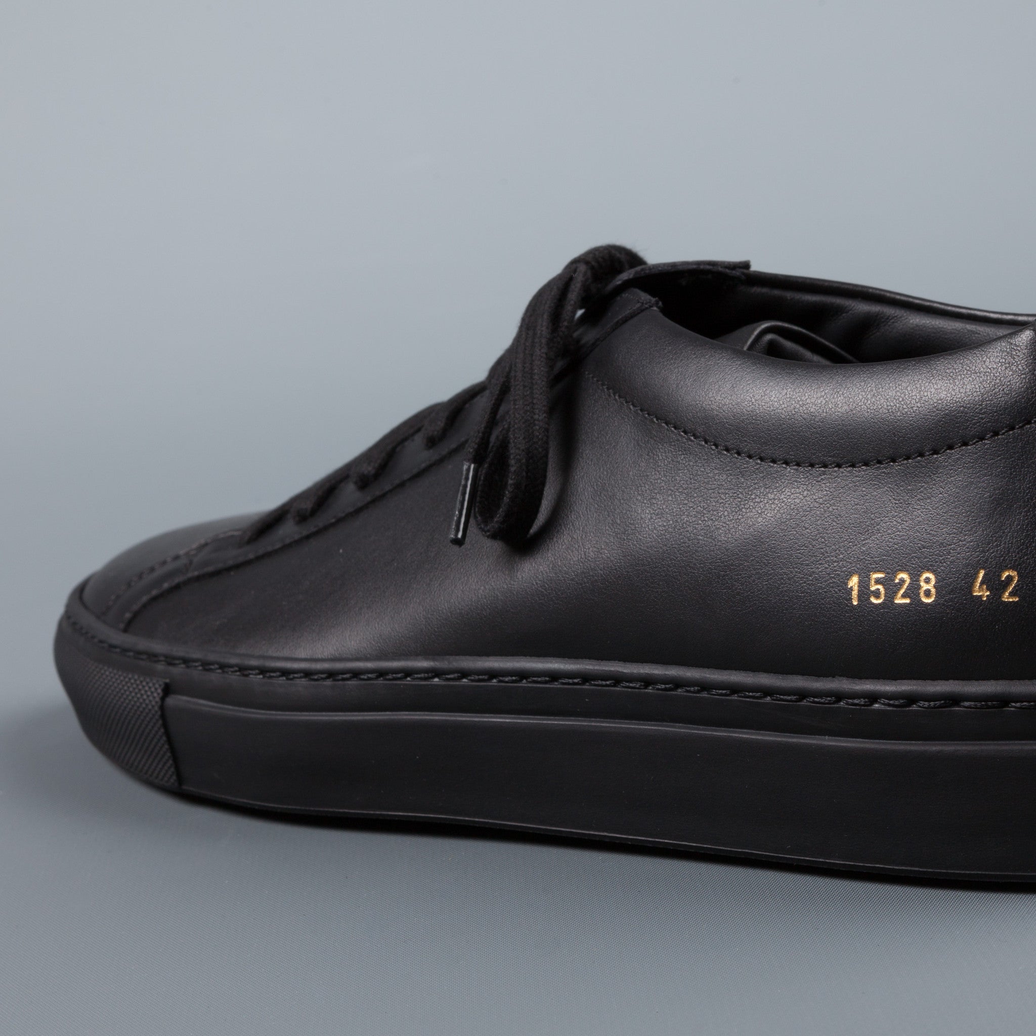 Common Projects Achilles low black