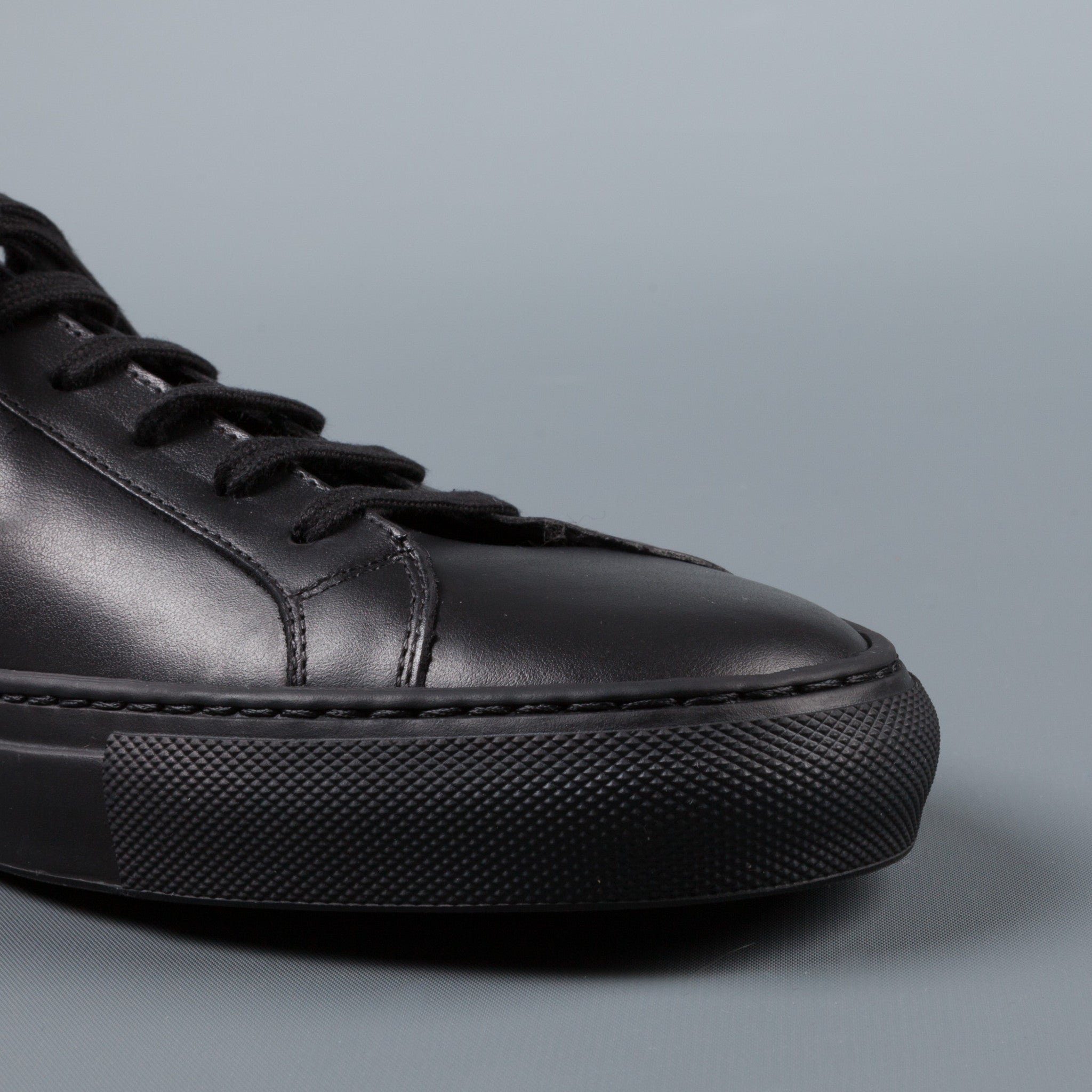 Common Projects Achilles low black