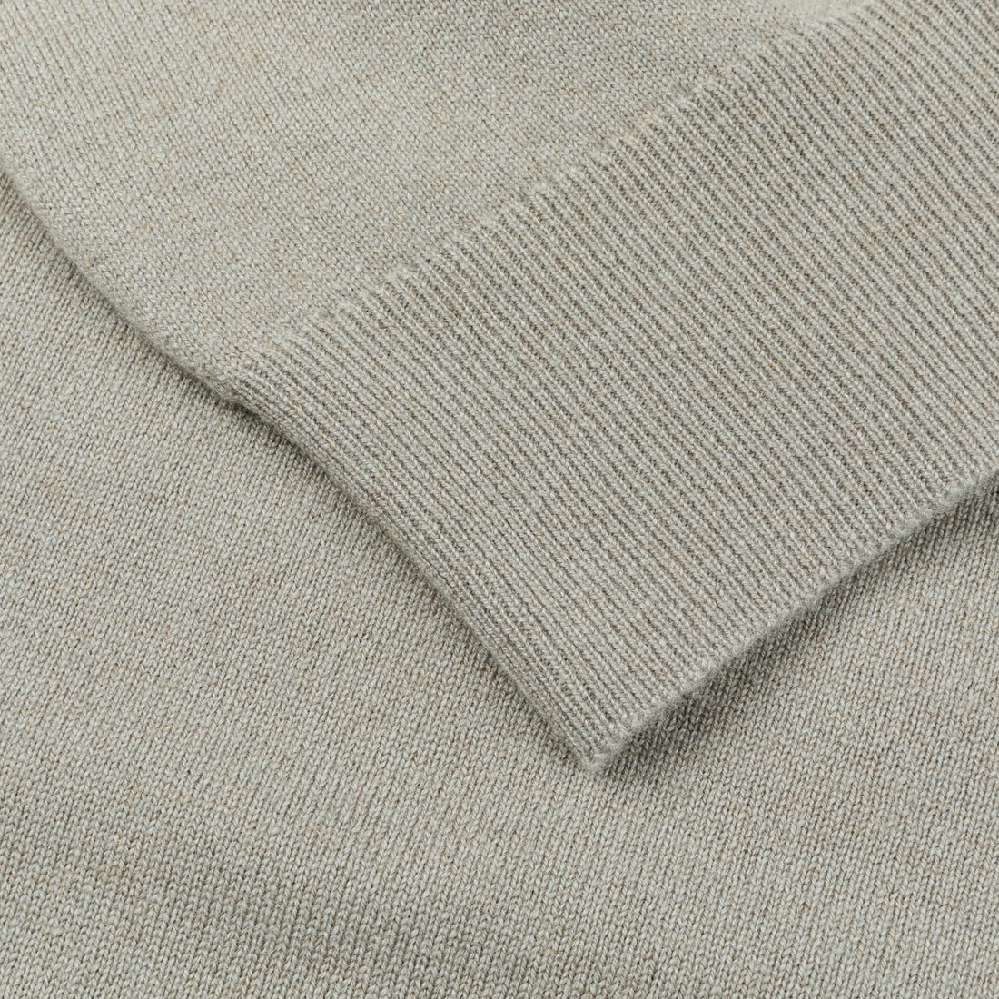William Lockie Oxton Cashmere V-Neck Tankard