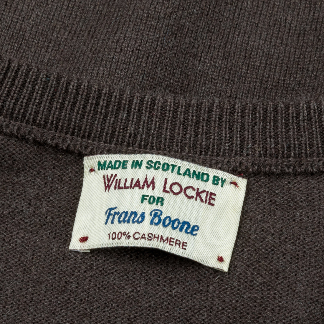 William Lockie Oxton Cashmere V-Neck Scout
