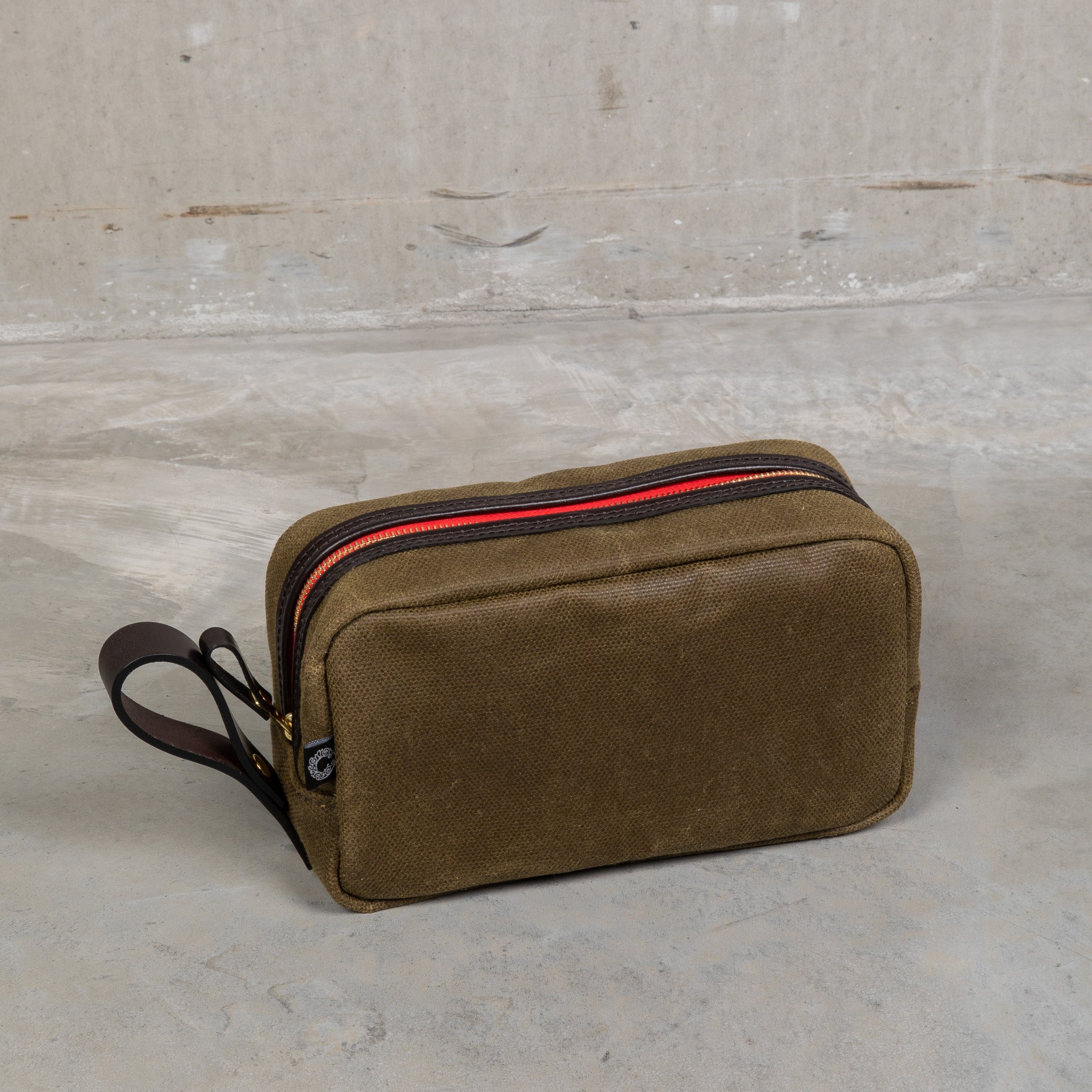 Croots Waxed Canvas Wash Bag Olive