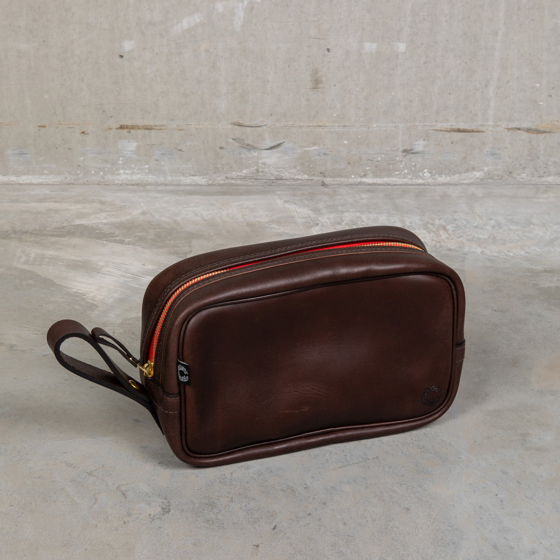 Croots Vintage Leather Wash Bag Dark Brown