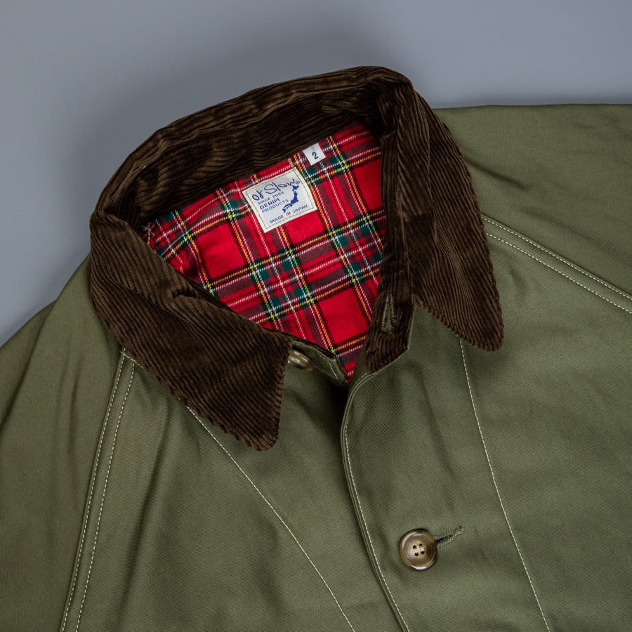 Corduroy collar detail