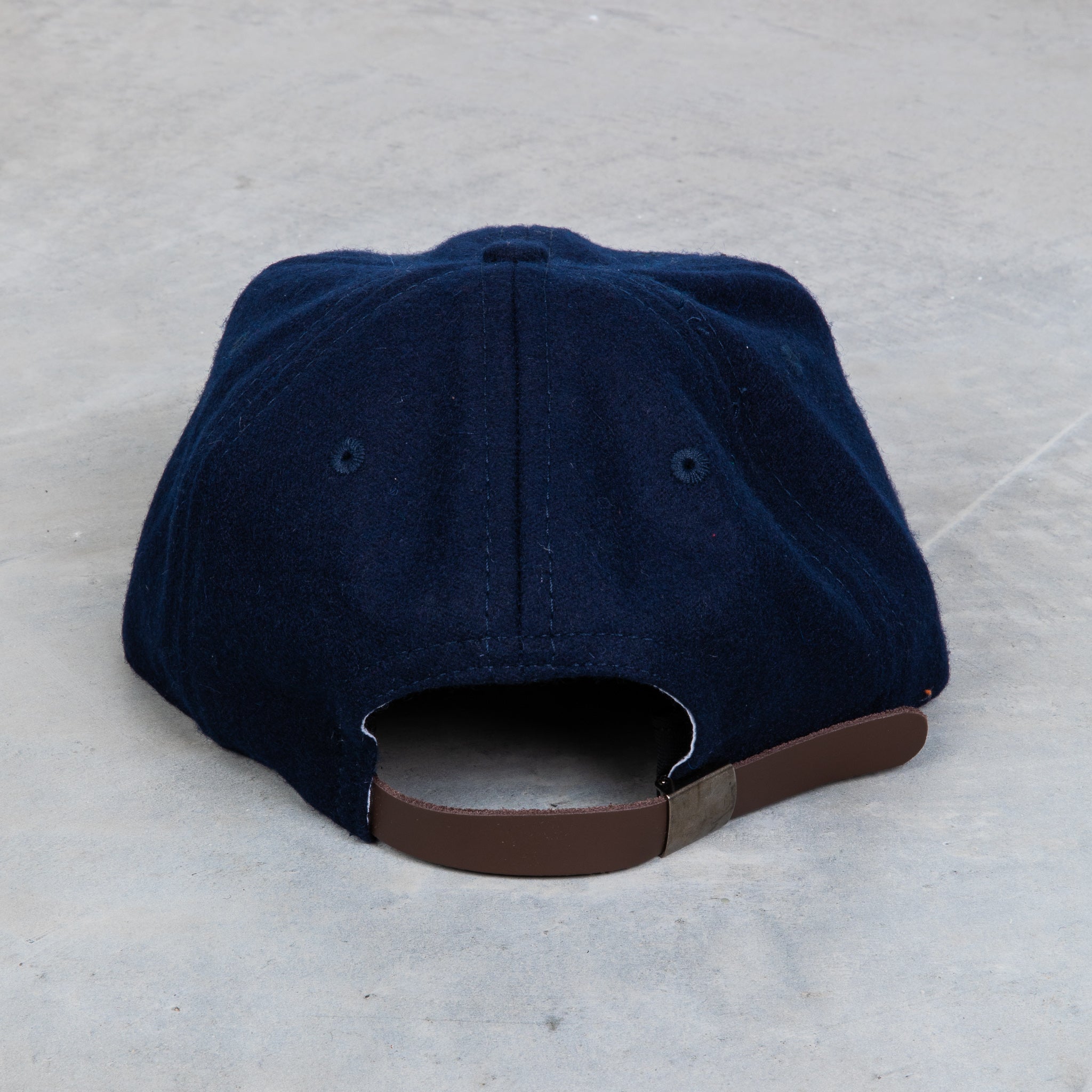 DENIMDUNGAREE alphabet felt CAP ネイビー Blue Denim Trapper Hat with Faux Fur Ear Flaps – FINESSE