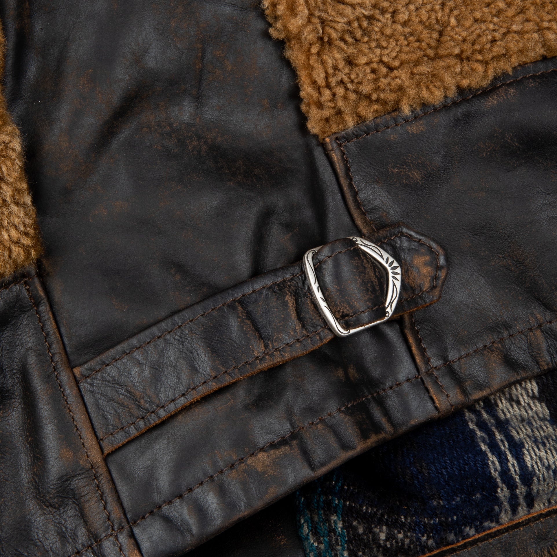 Side adjuster detail