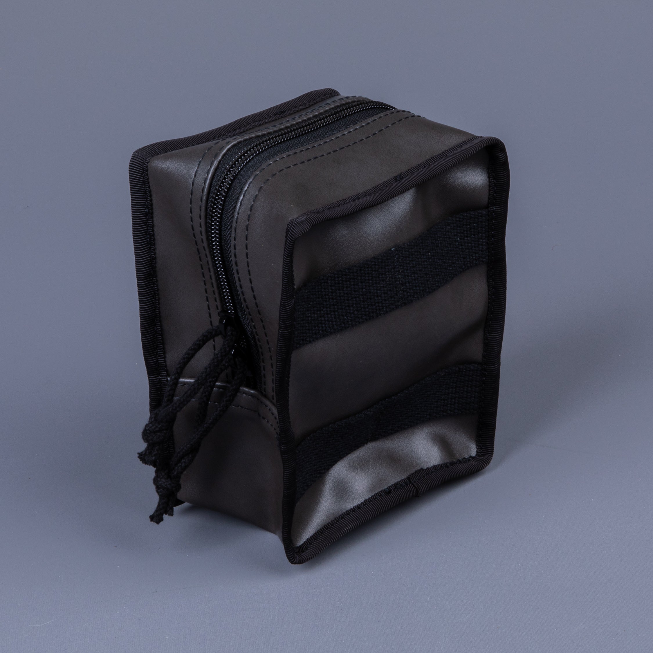 The Real McCoy&#39;s Rubberized Pouch And Supender Black