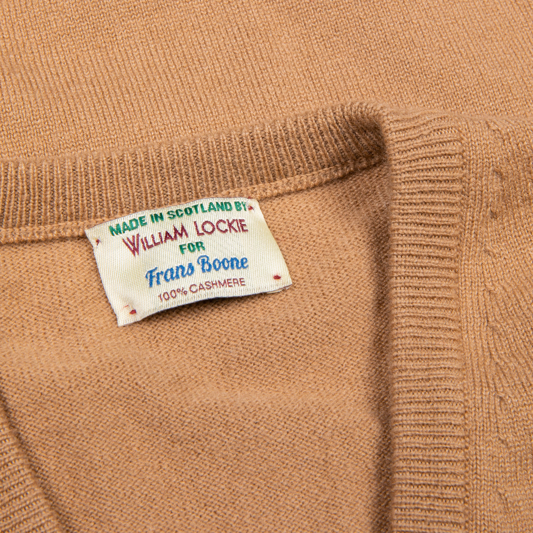 William Lockie Oxton Cashmere V-Neck Camel