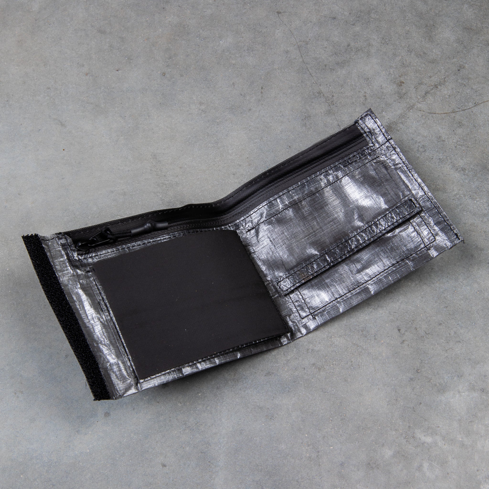 And Wander Dyneema Wallet Charcoal