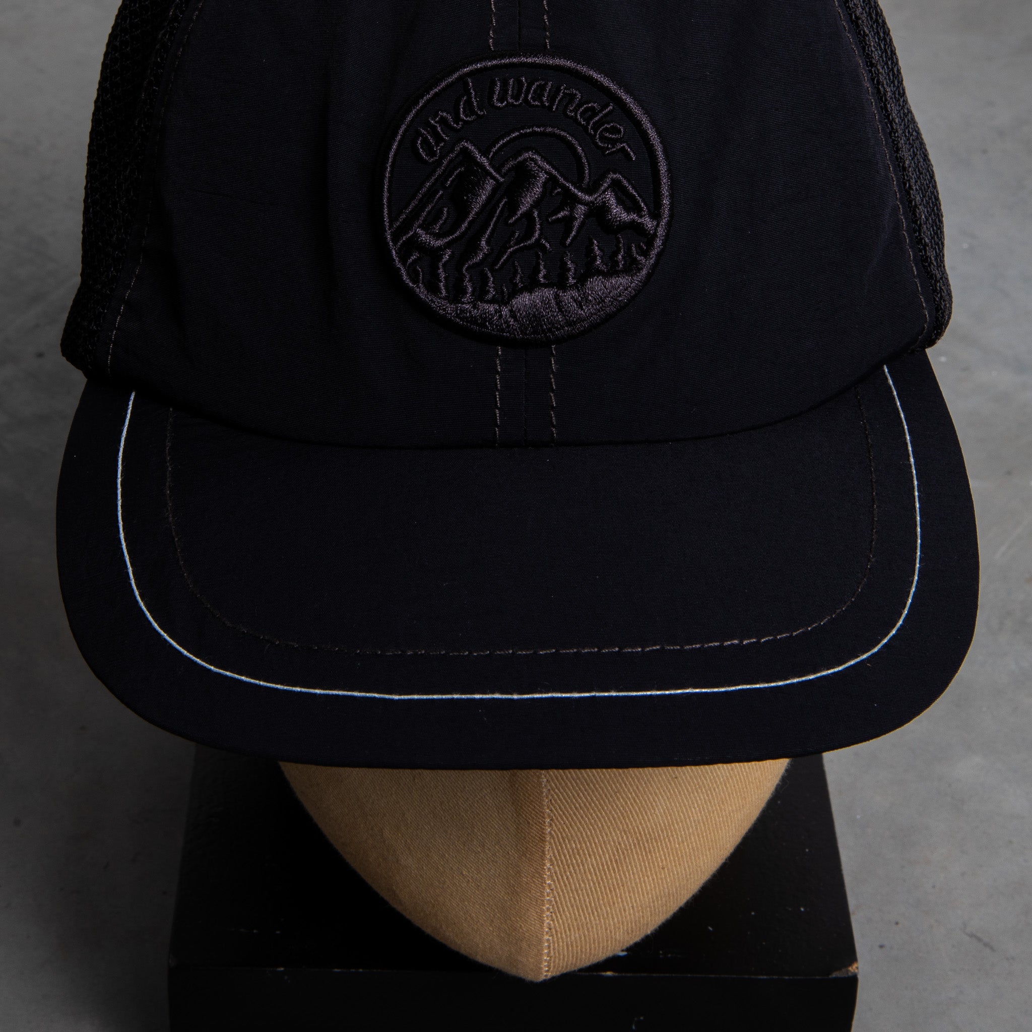 Mesh deals cap black