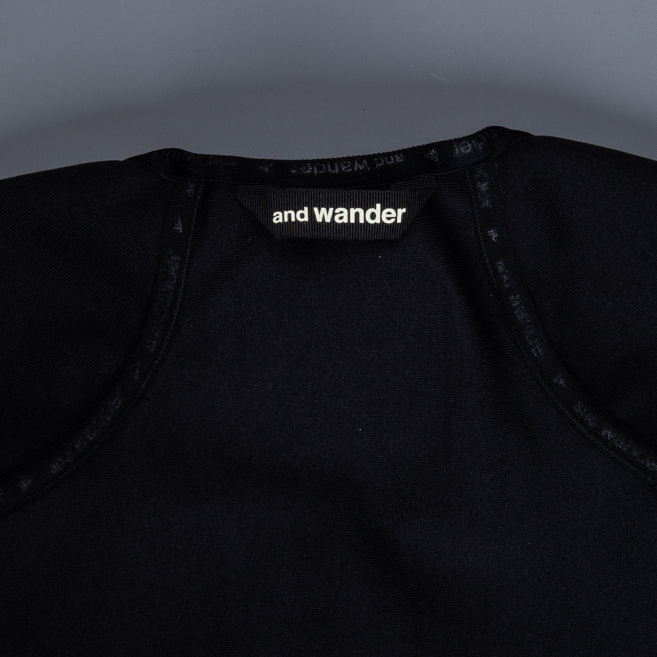 And Wander light fleece pullover black