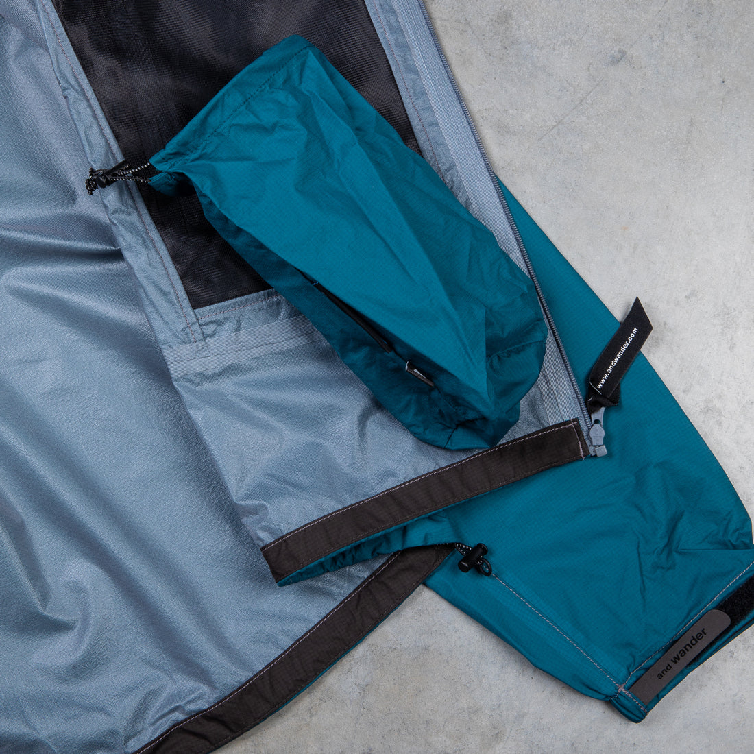 And Wander 3L UL Rain Jacket Blue