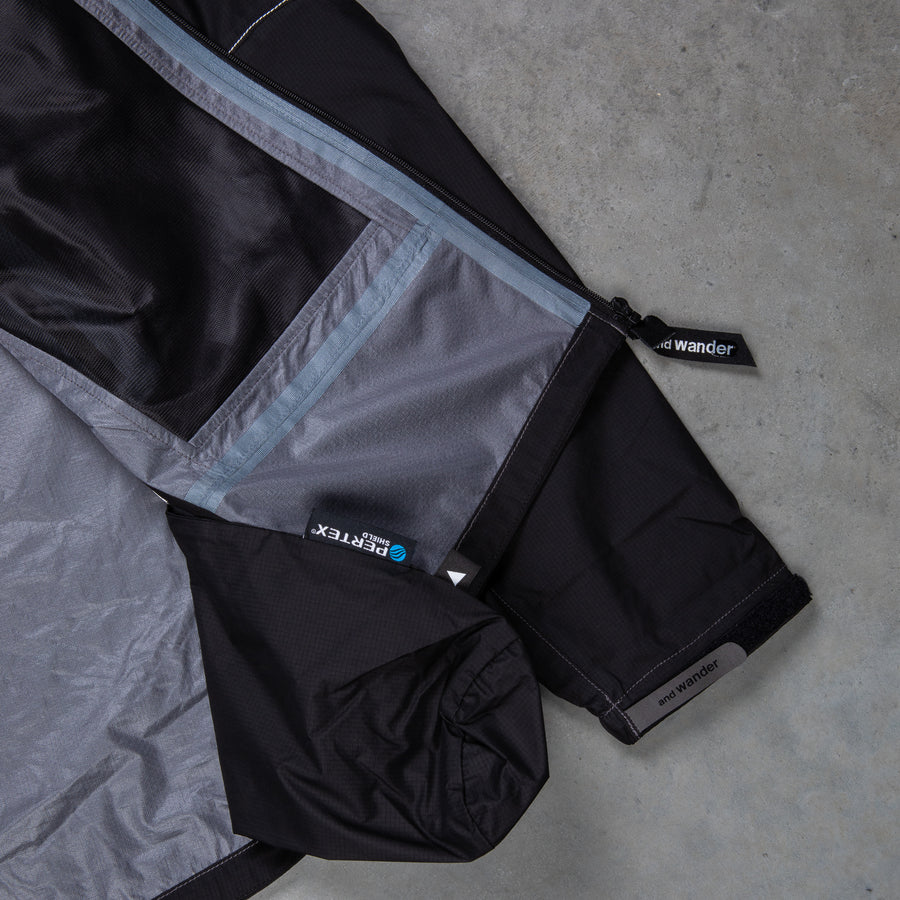And Wander 3L UL Rain Jacket Black