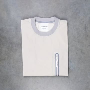 And Wander Cool Touch Pocket LS T Light Beige