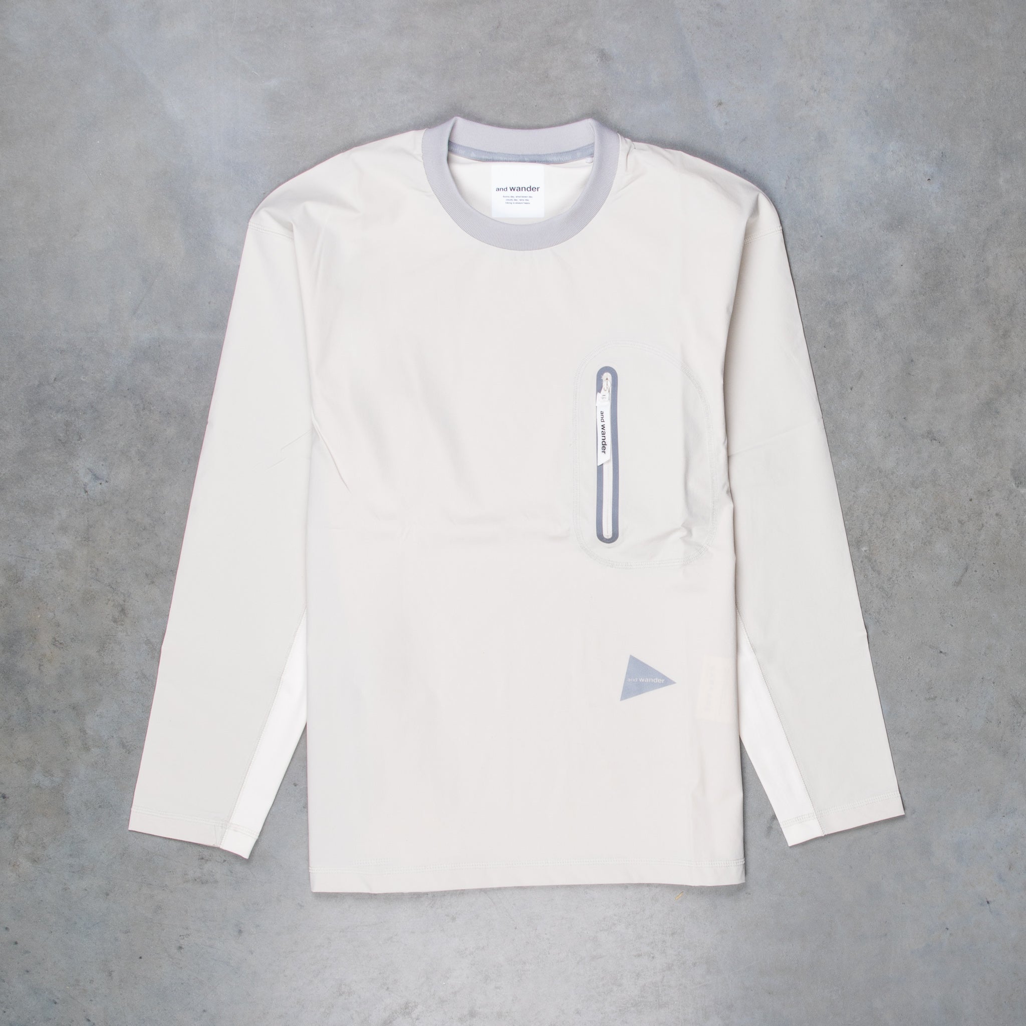 And Wander Cool Touch Pocket LS T Light Beige