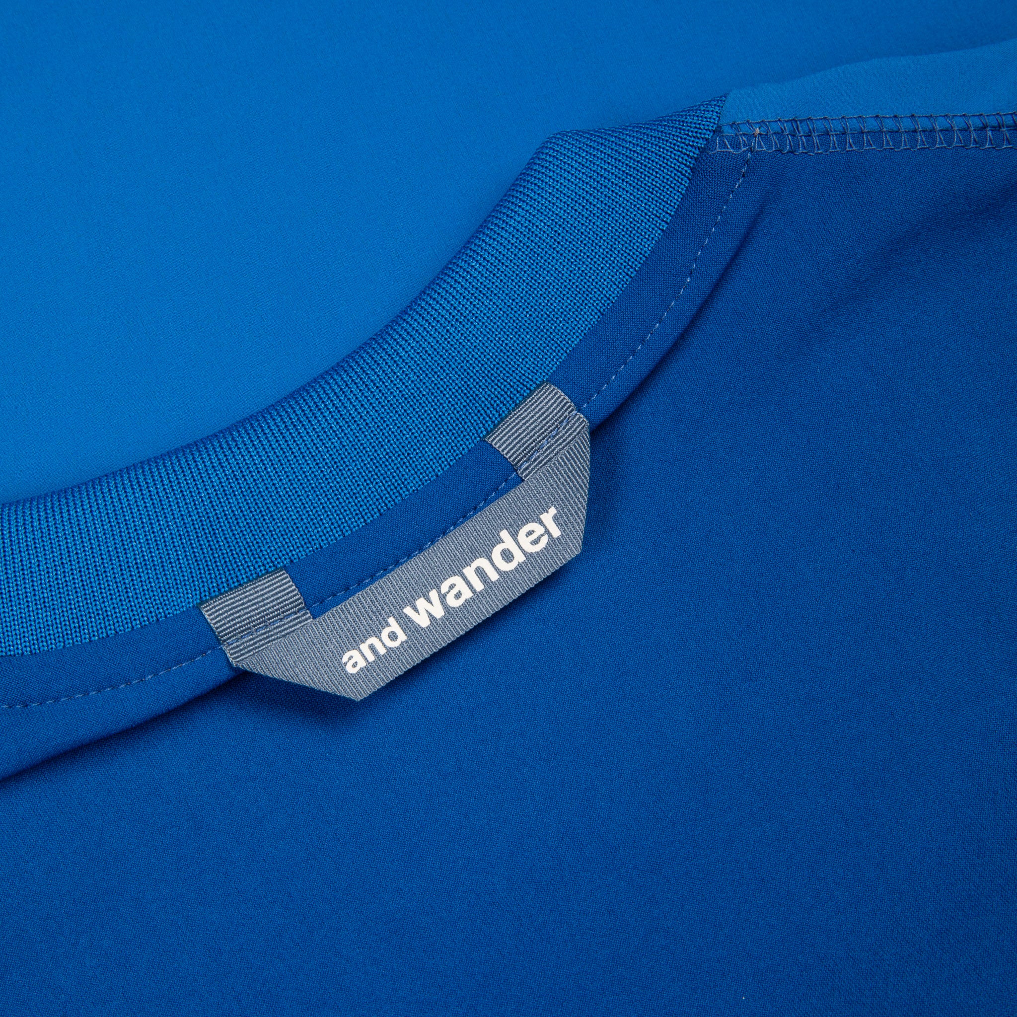 And Wander Cool Touch Pocket LS T Blue