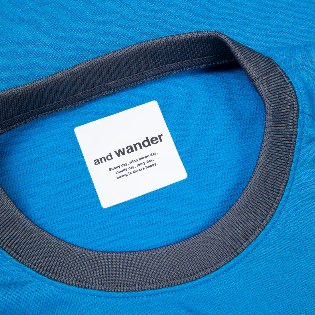 And Wander Seamless SS T Blue