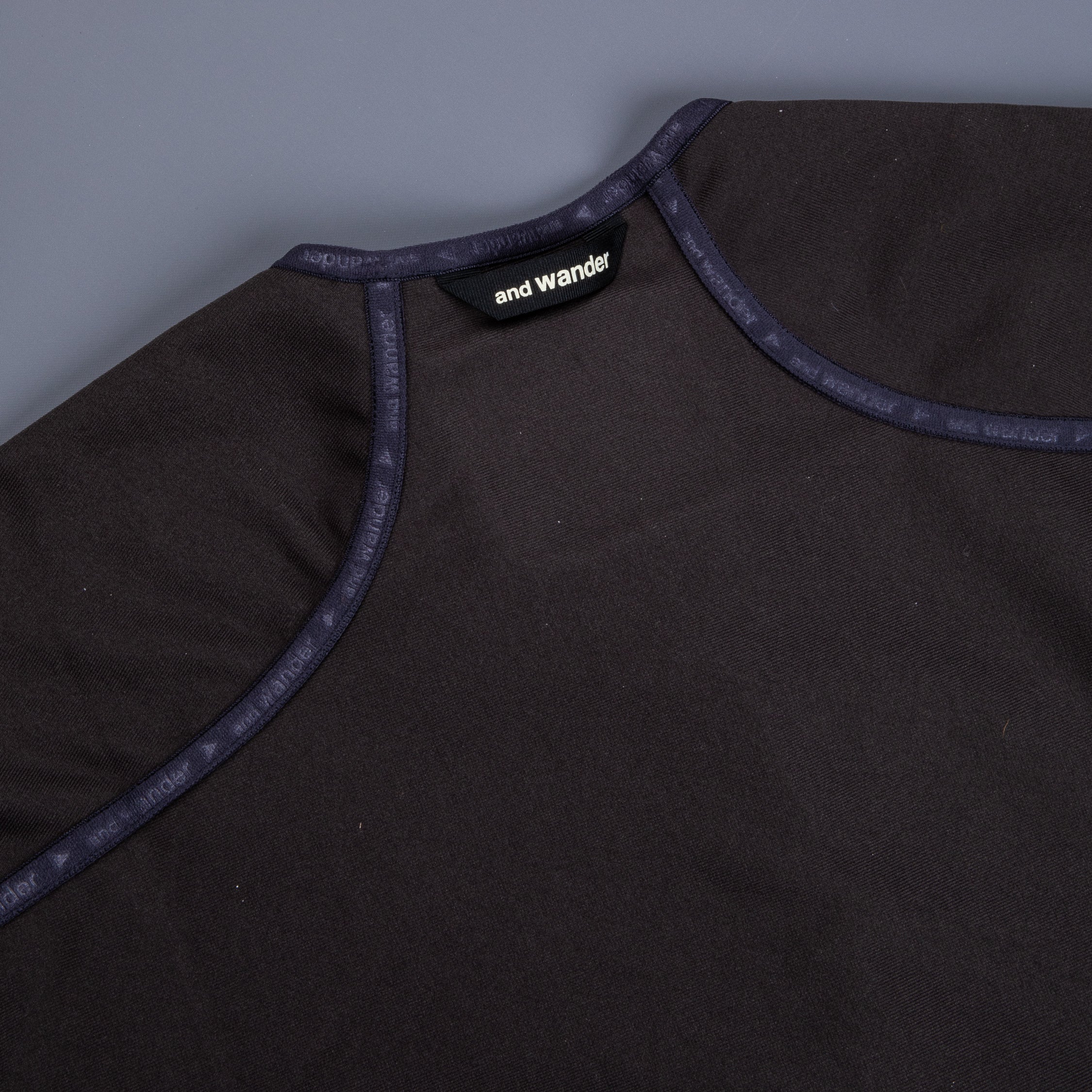 And Wander light fleece pullover charcoal