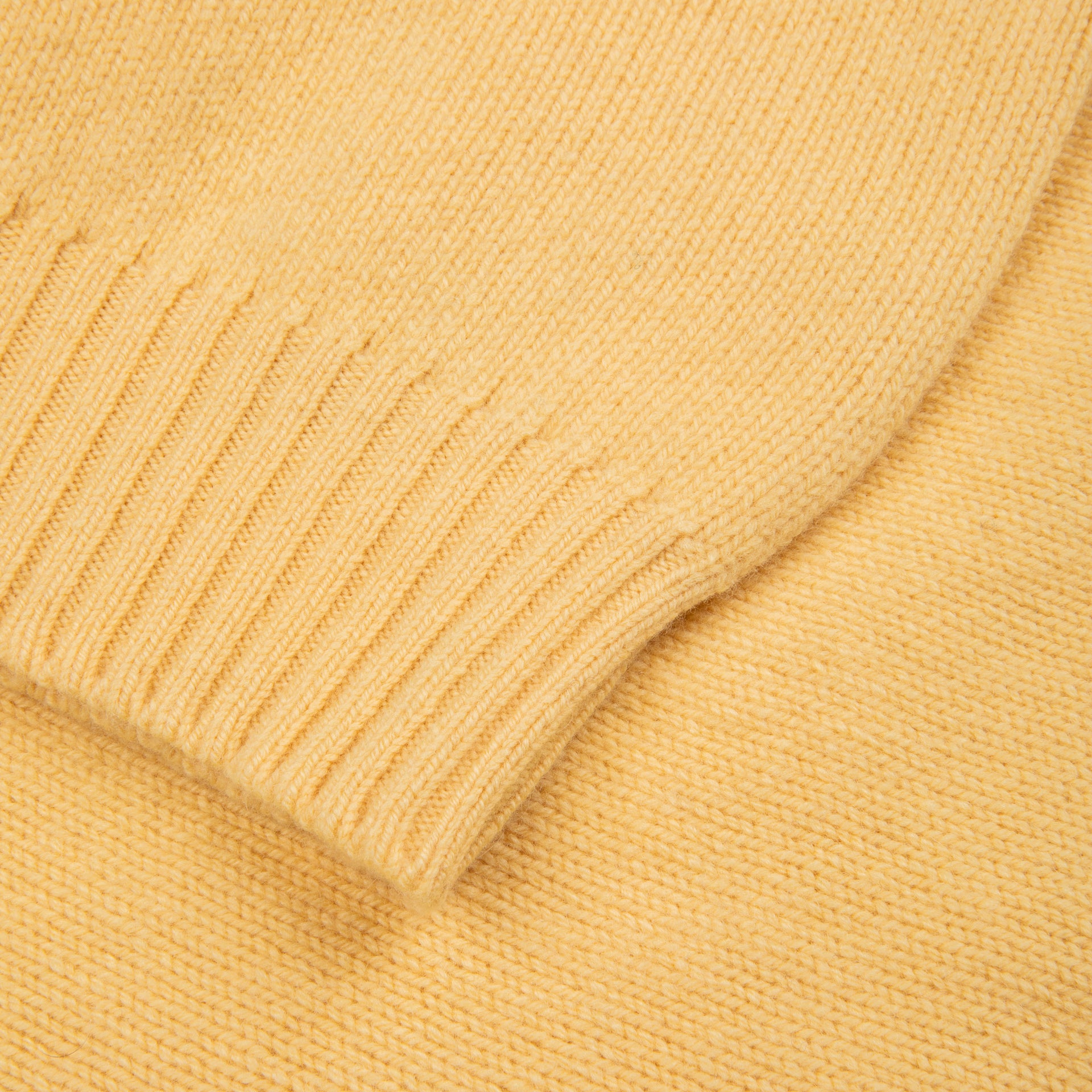 William Lockie x Frans Boone Tip Super Geelong Roll Neck Canary