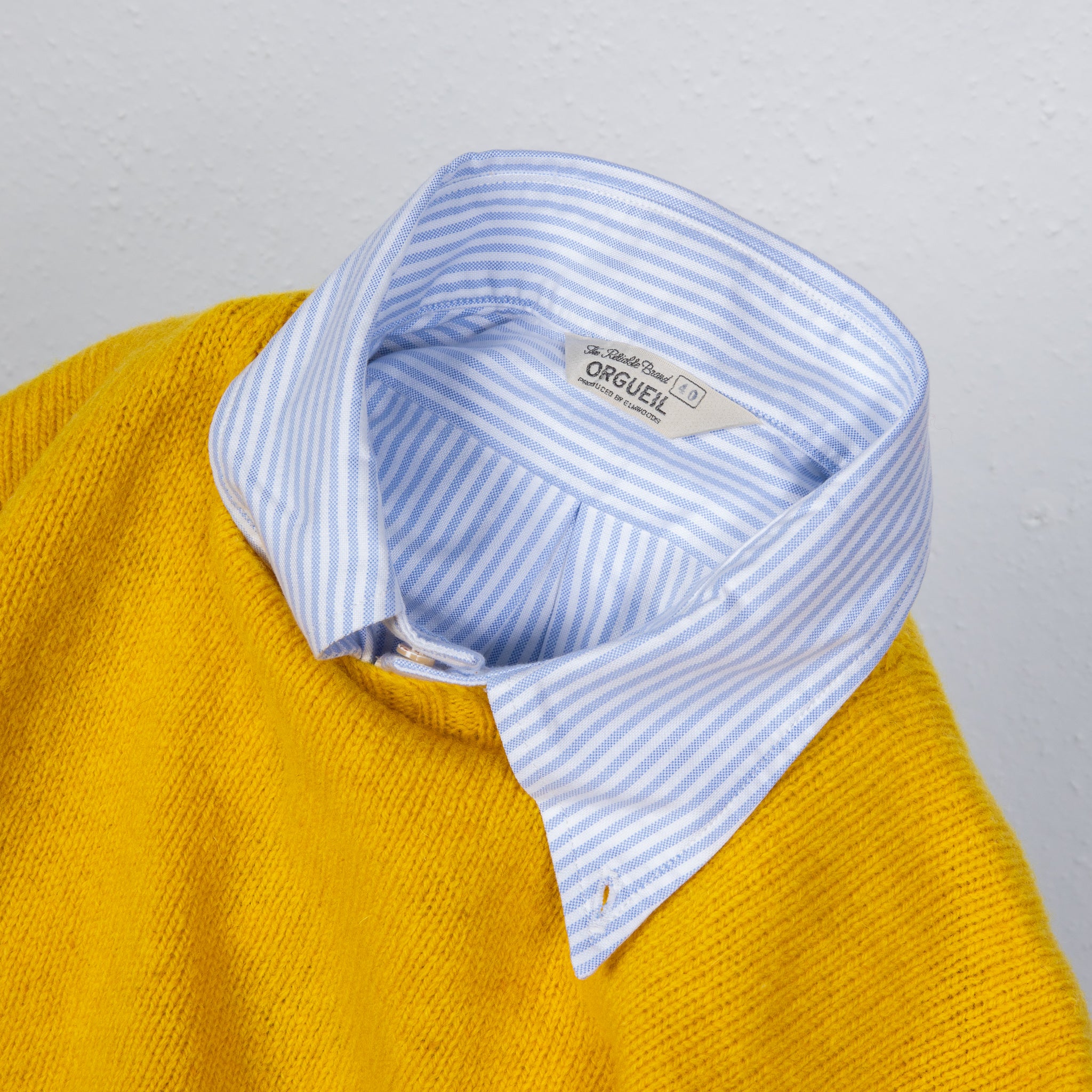 Laurence J. Smith Super Soft Seamless Crewneck Gorseflower