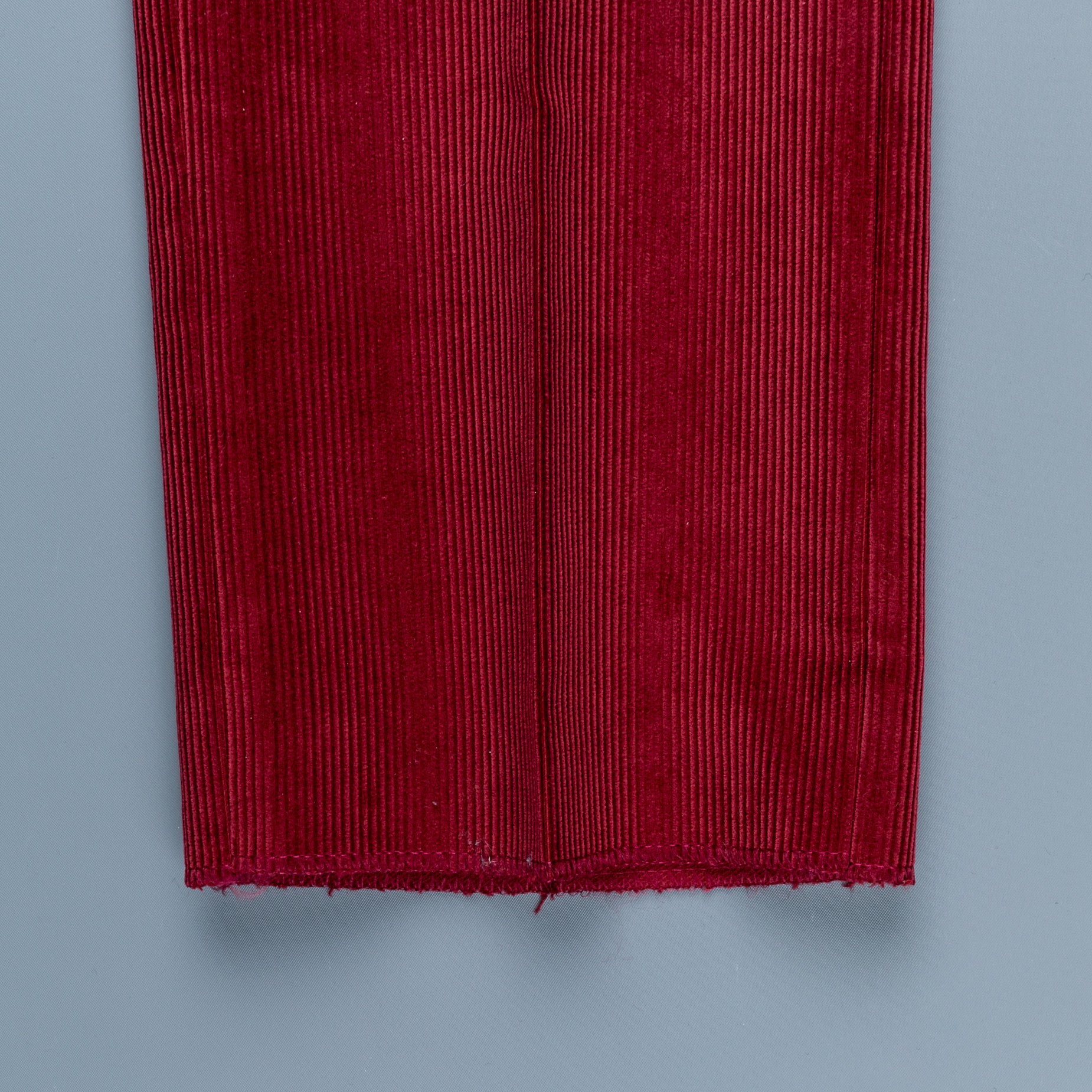 Rota Pantaloni High Rise Regular Fit 14-Wale Corduroy Cardinale
